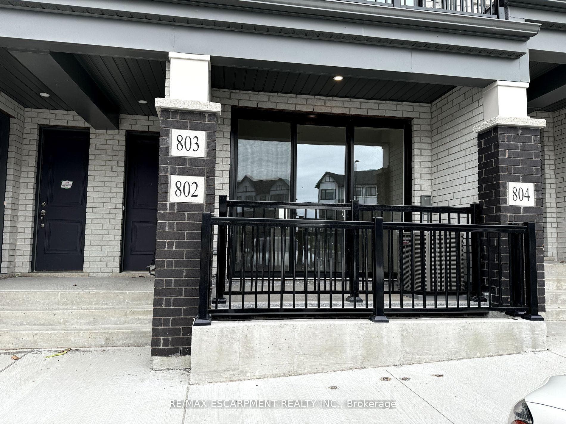 160 Densmore Road Unit 802 photo 14