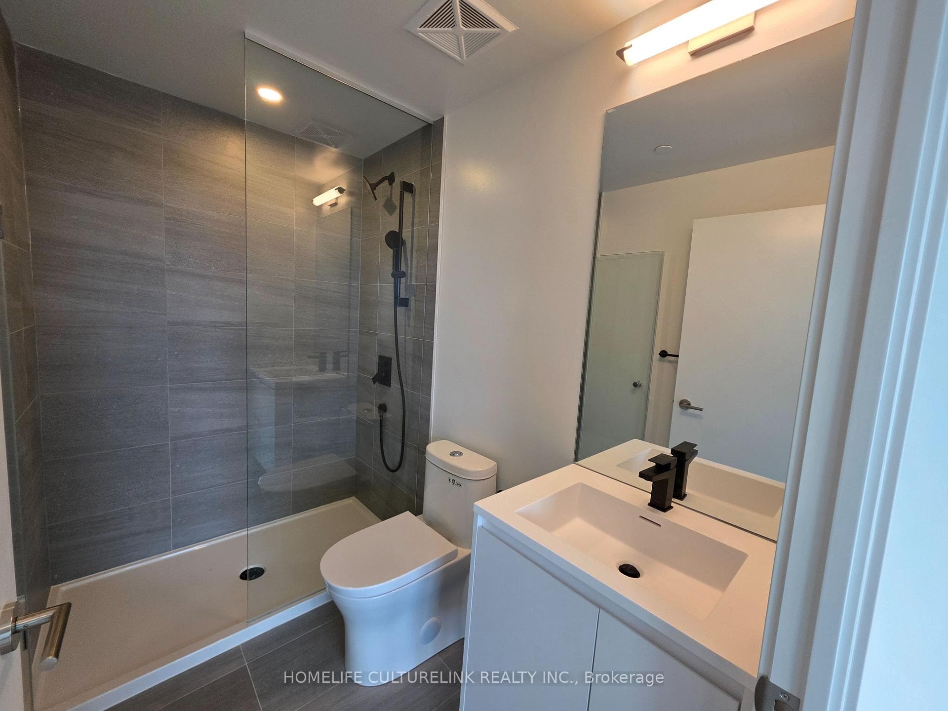 1 Quarrington Lane Unit 3017 photo 18