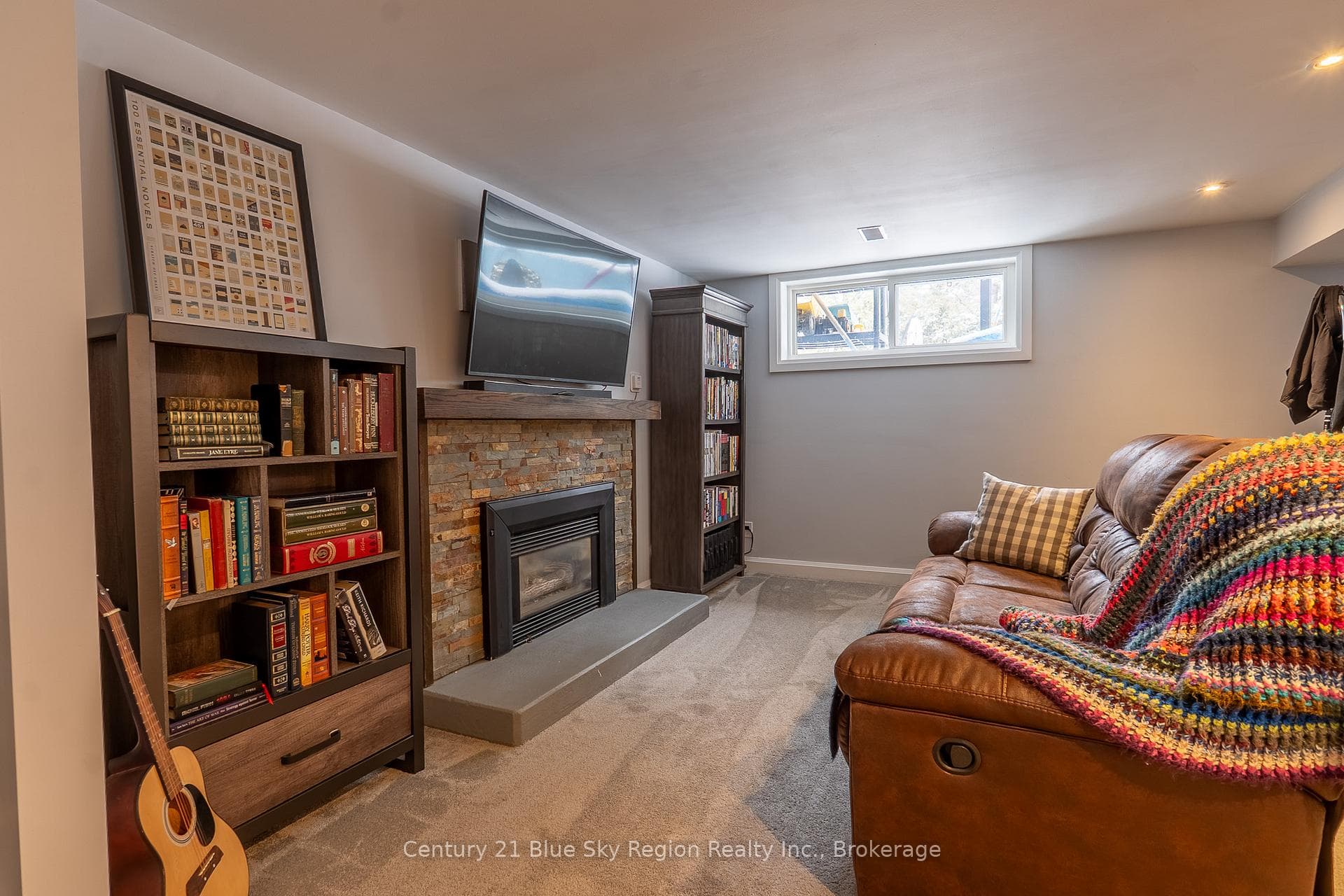 64 Strathcona Drive photo 27
