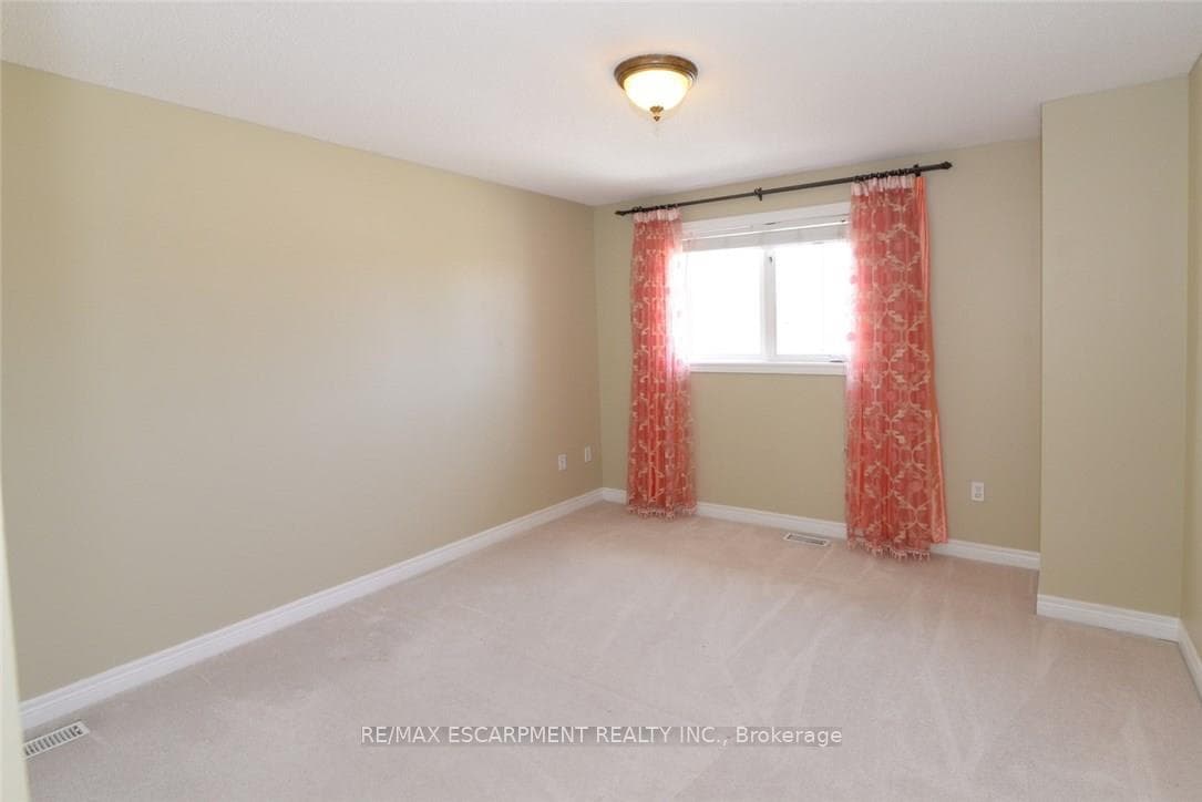 24 Bosworth Street photo 21