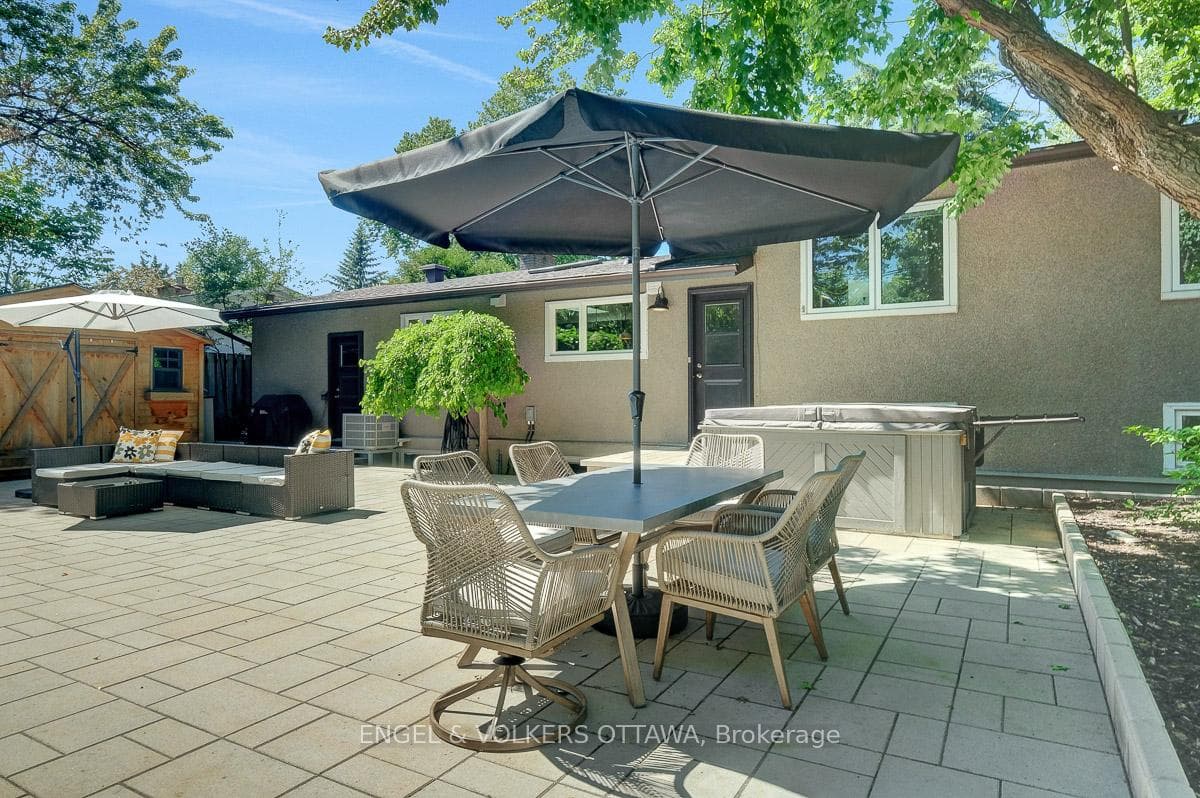 54 Qualicum Street photo 40