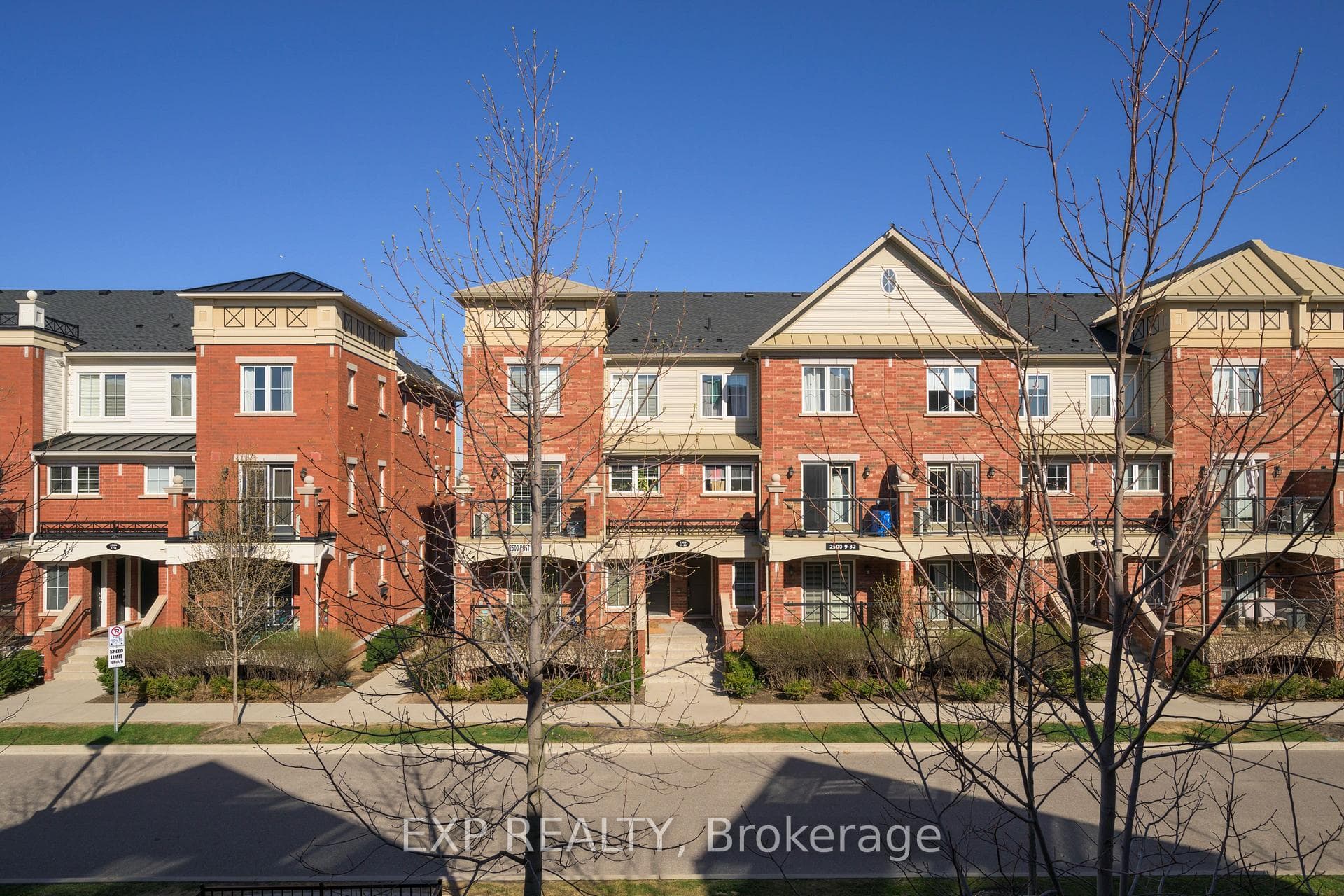 2488 Post Road Unit 8 photo 6