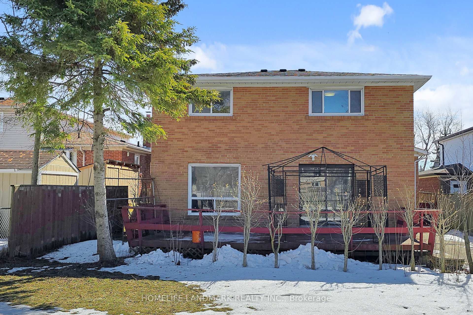 38 Pebblehill Square photo 48