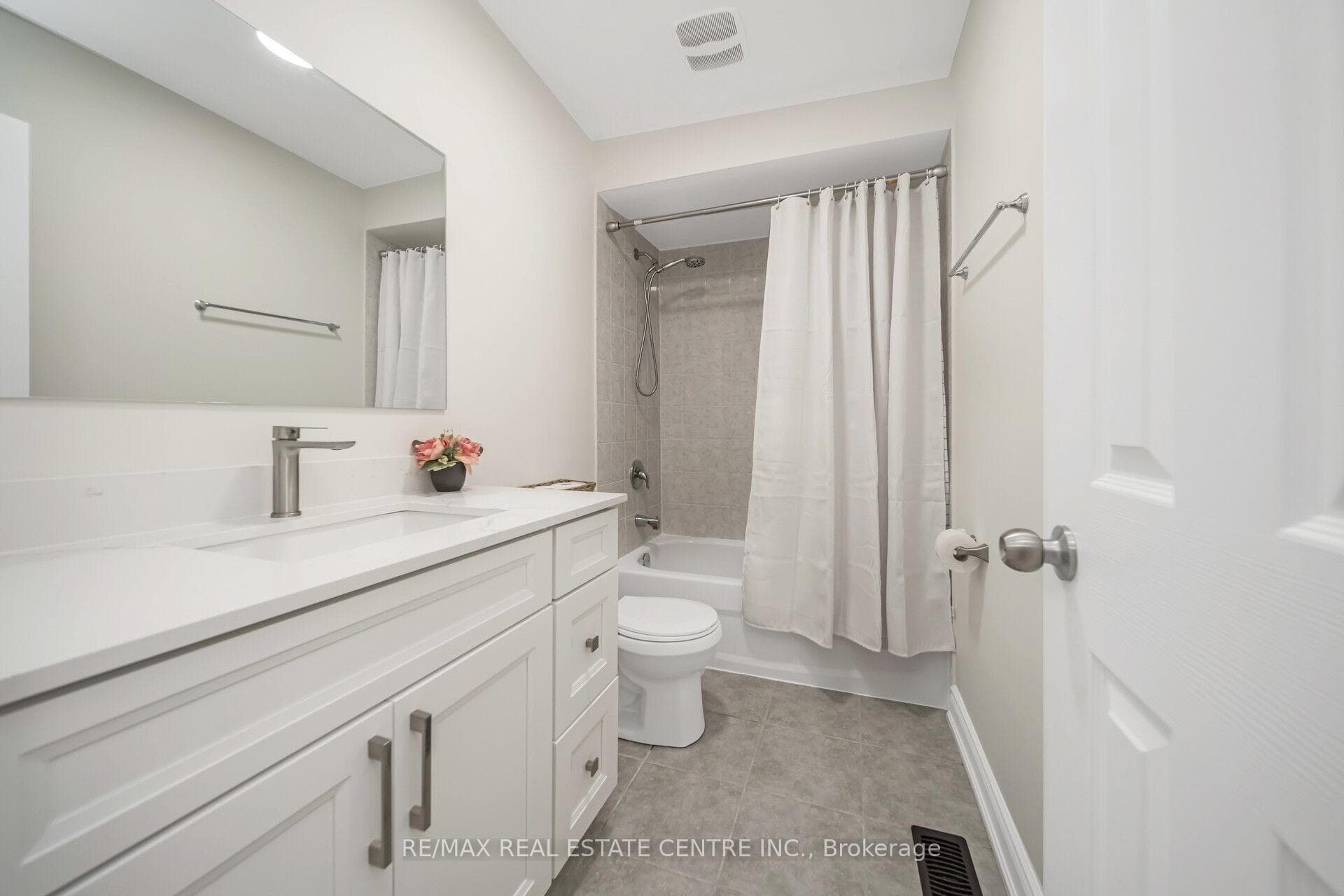 155 Heartview Road photo 22