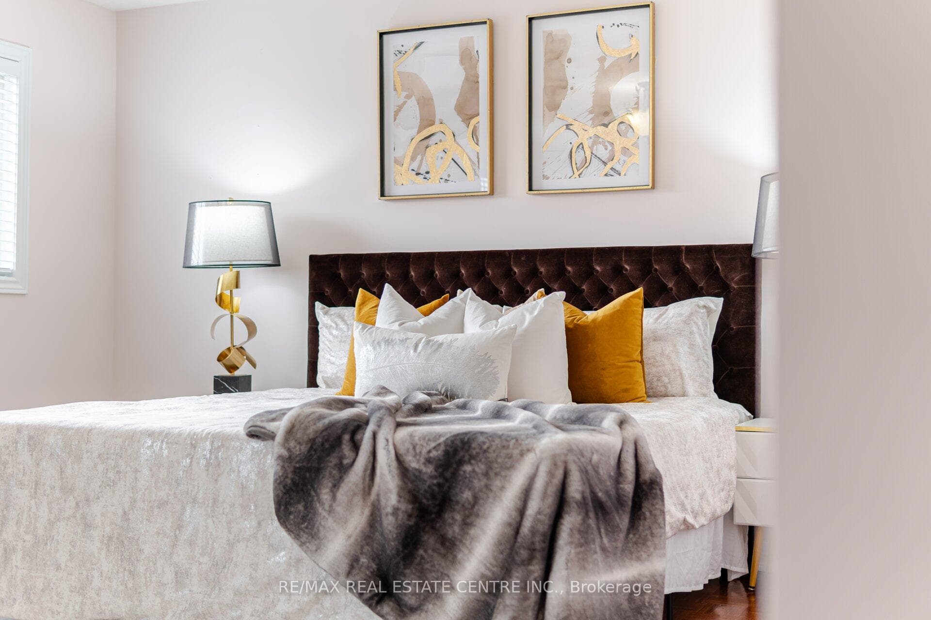71 Via Romano Way photo 23