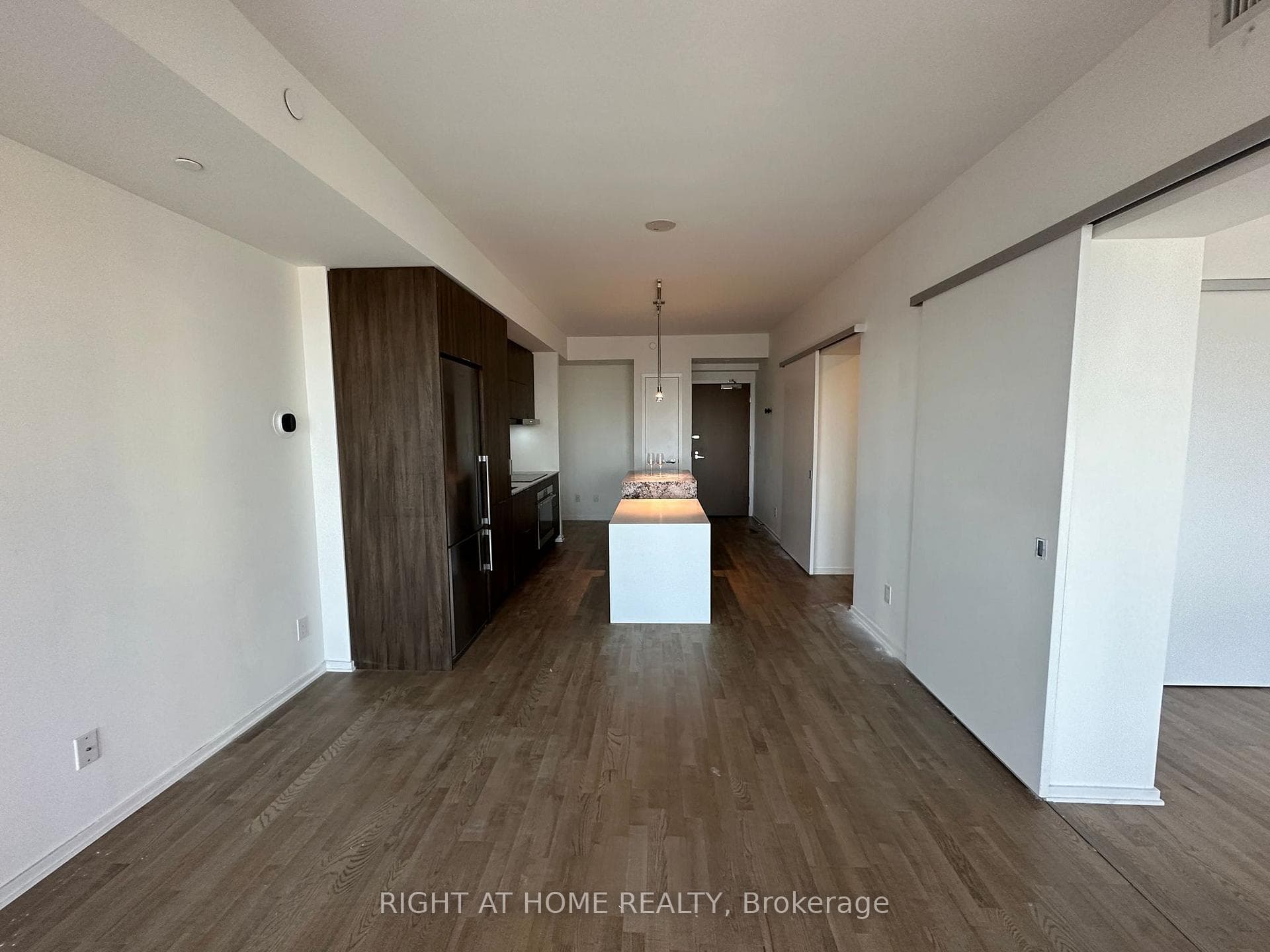 1 Bloor Street Unit 3205 photo 11
