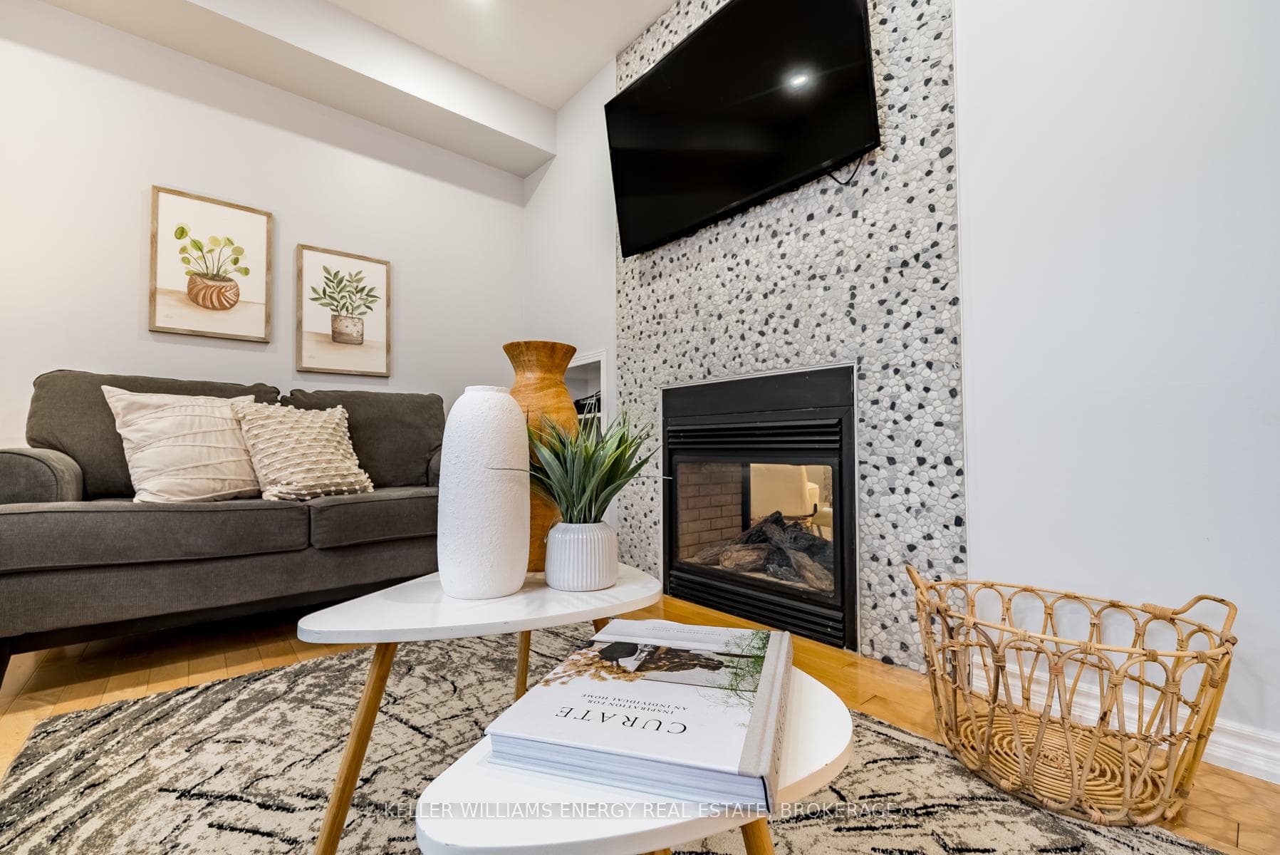 182 Bons Avenue photo 17