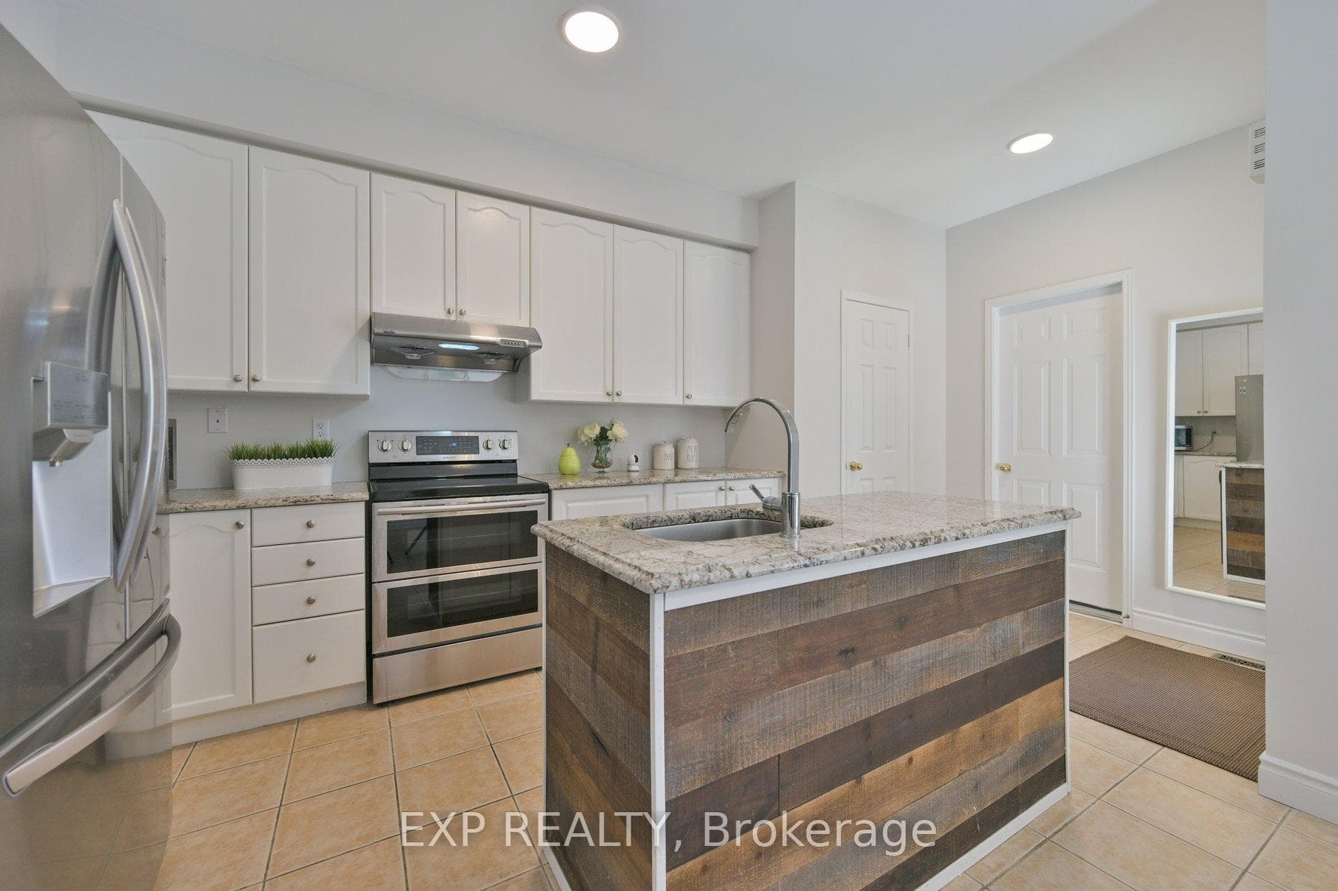 25 Wharfside Lane photo 4