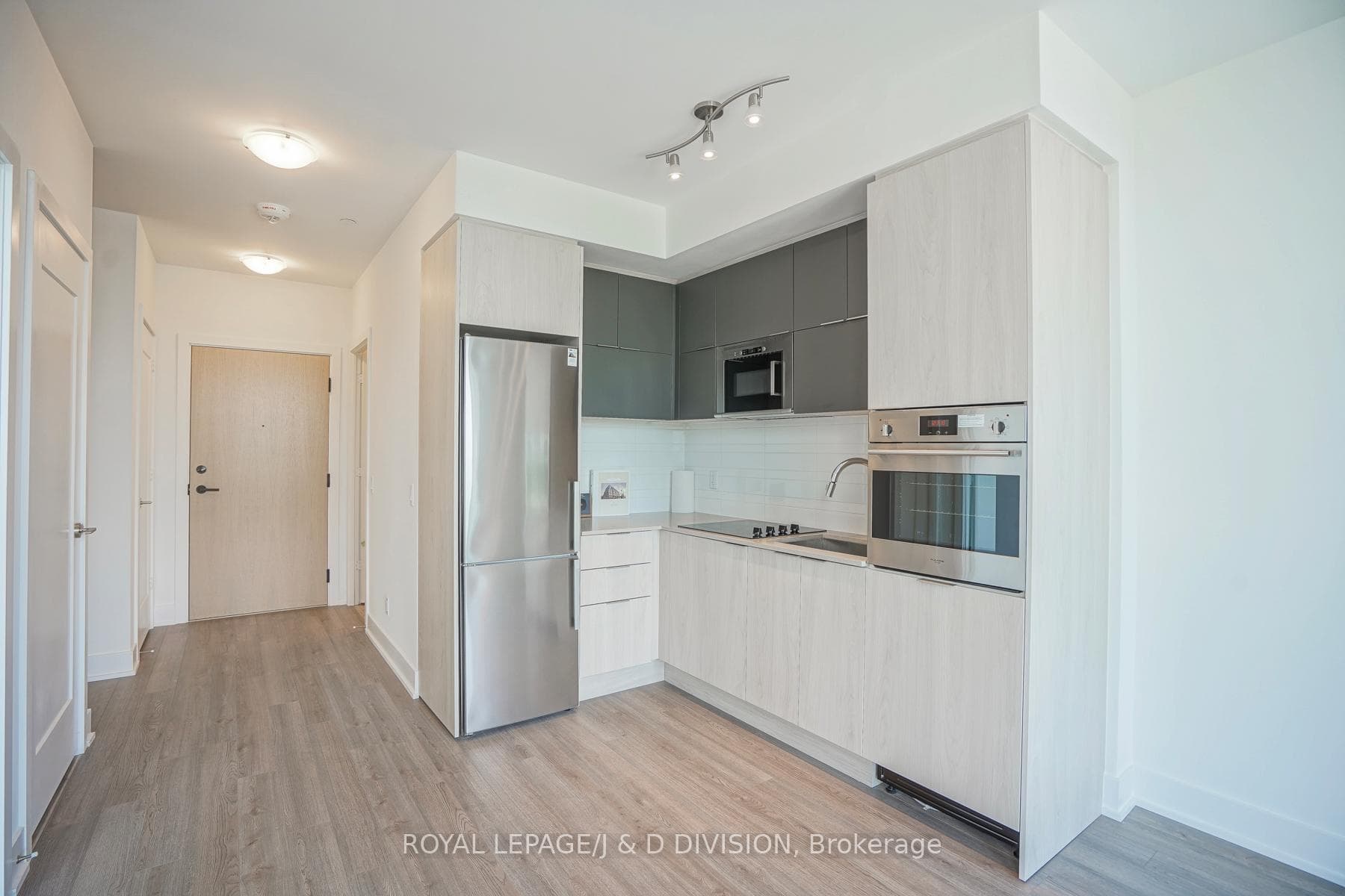 1 Belsize Drive Unit 620 photo 12
