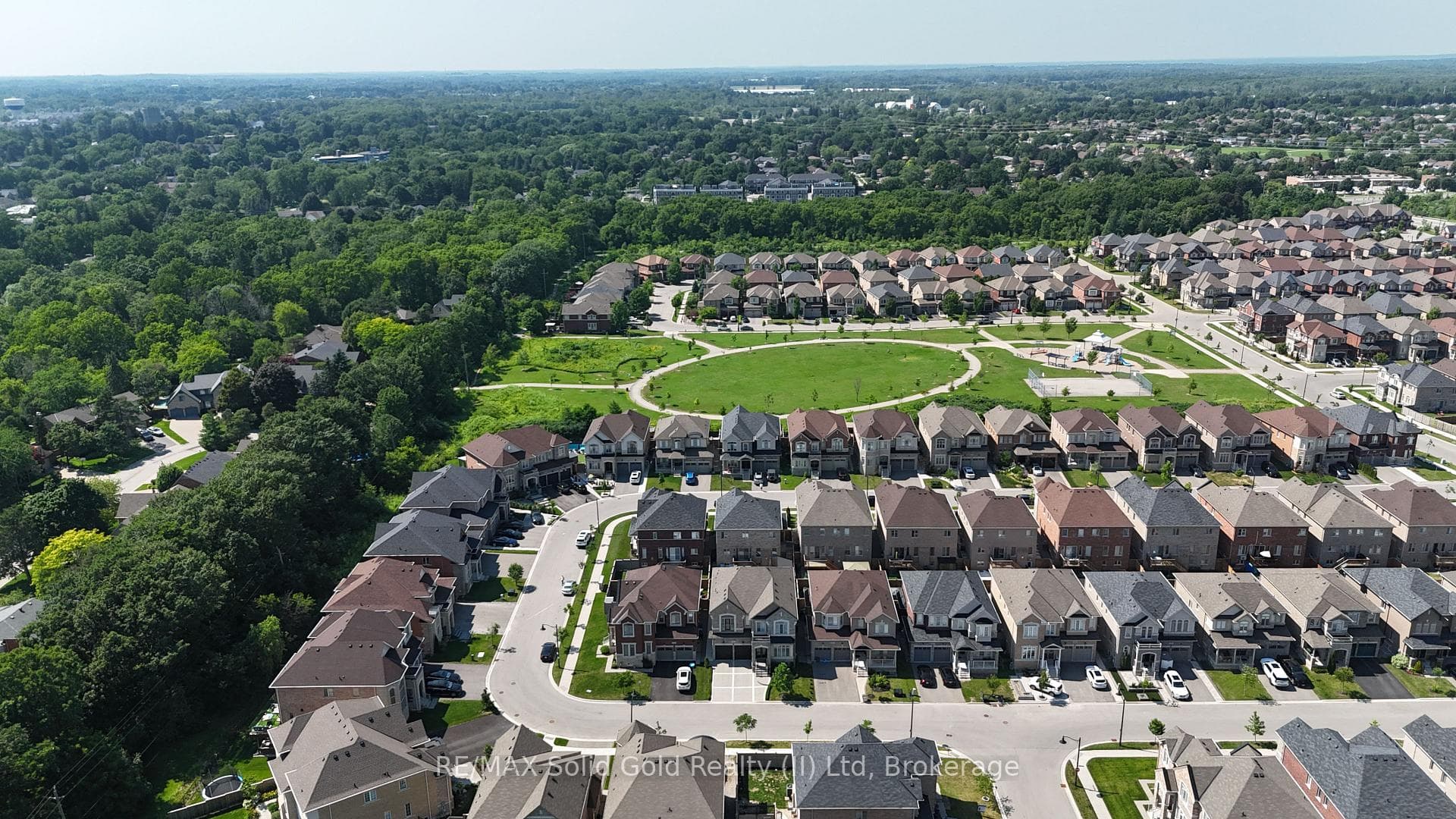 39 Avanti Crescent photo 45