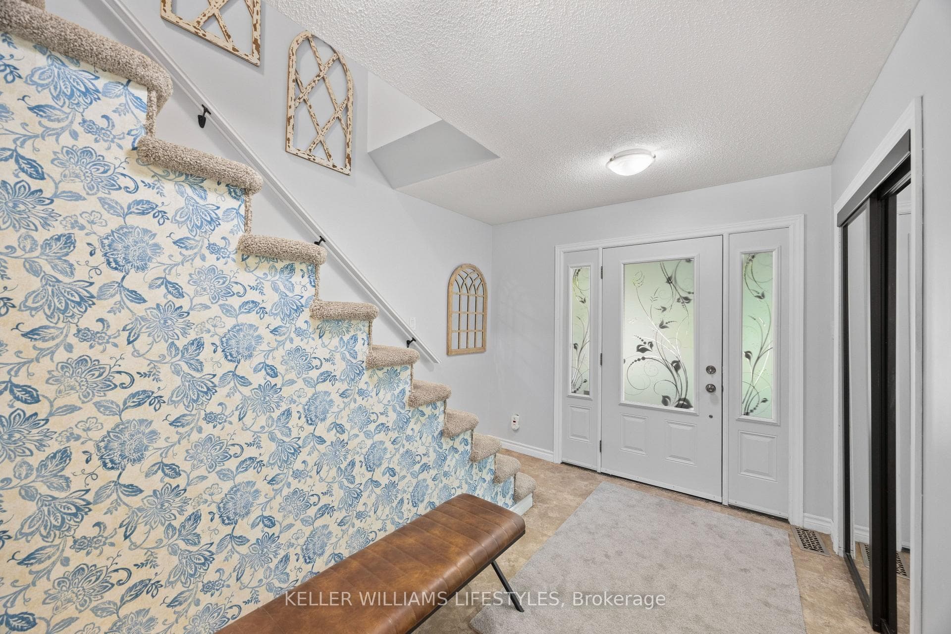 219 Dundas Street photo 6