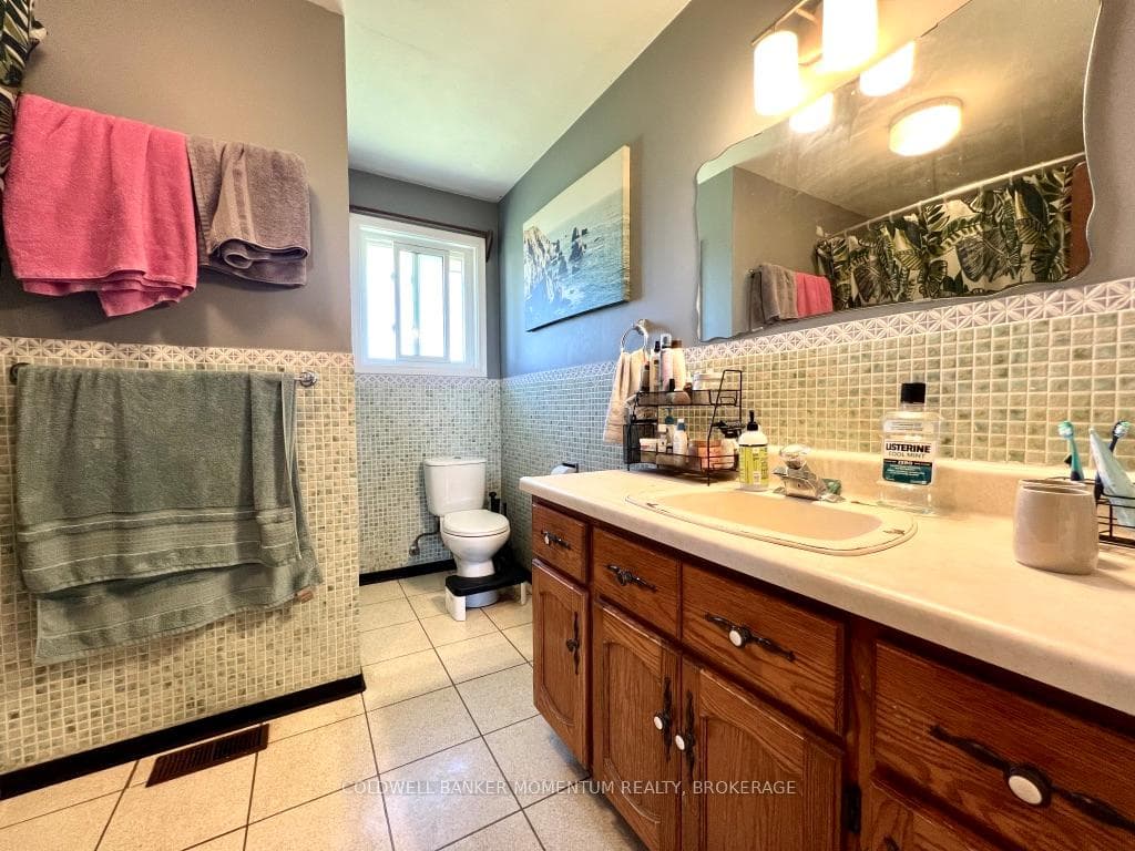 4 piece bathroom