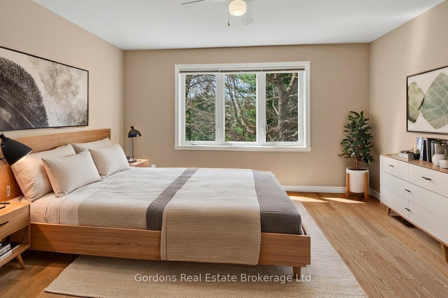 72 Mccabe Street photo 32
