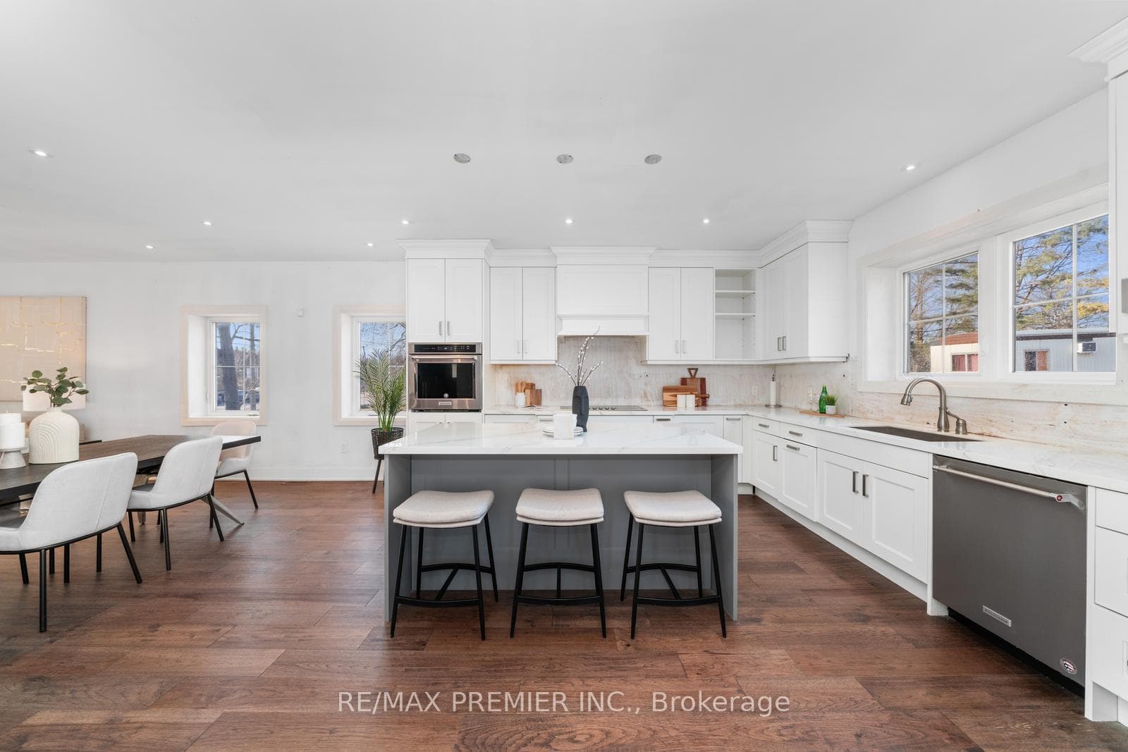 14635 Woodbine Avenue photo 14