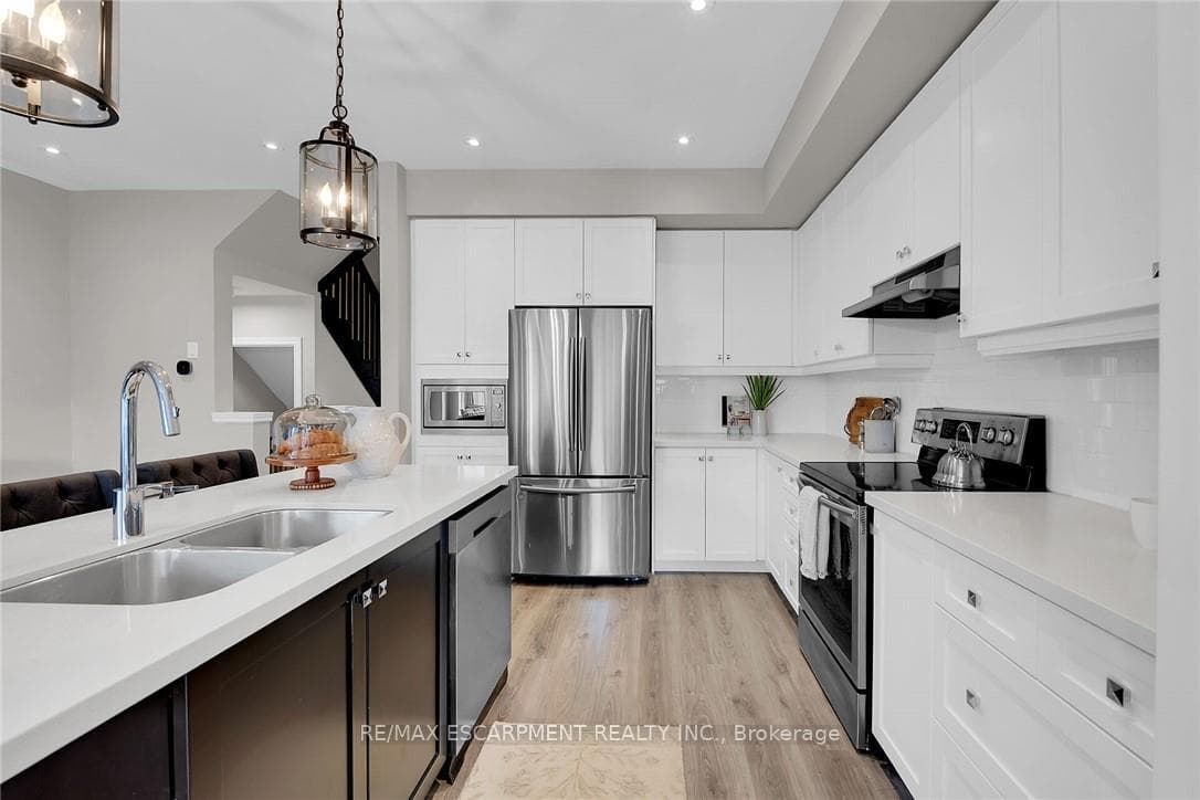 1890 Rymal Road Unit 31 photo 9