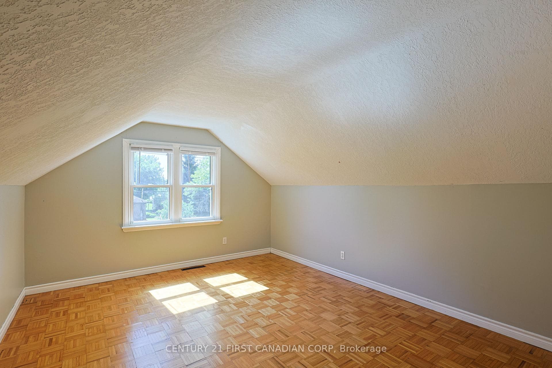 1218 Hamilton Road photo 19