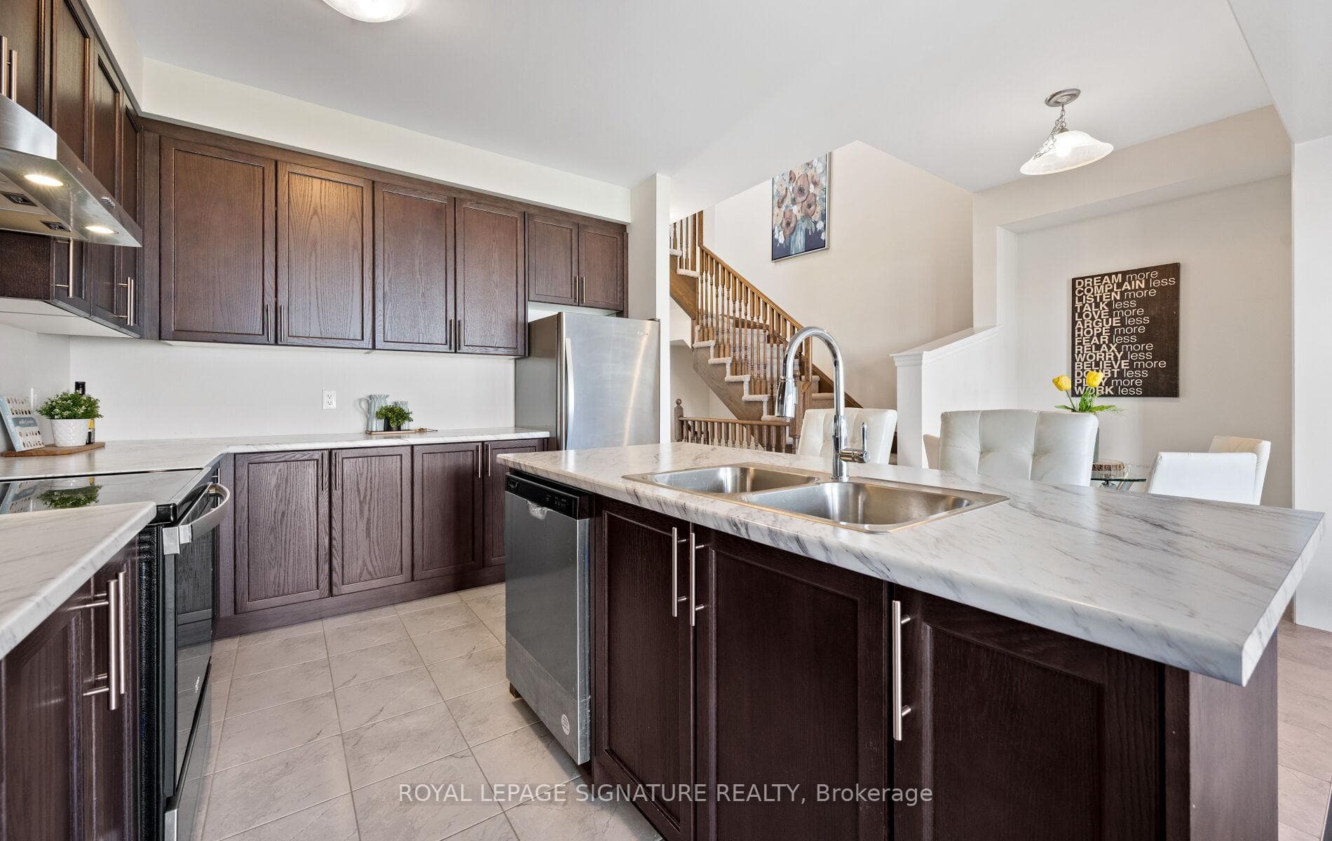 1099 Thompson Drive photo 26