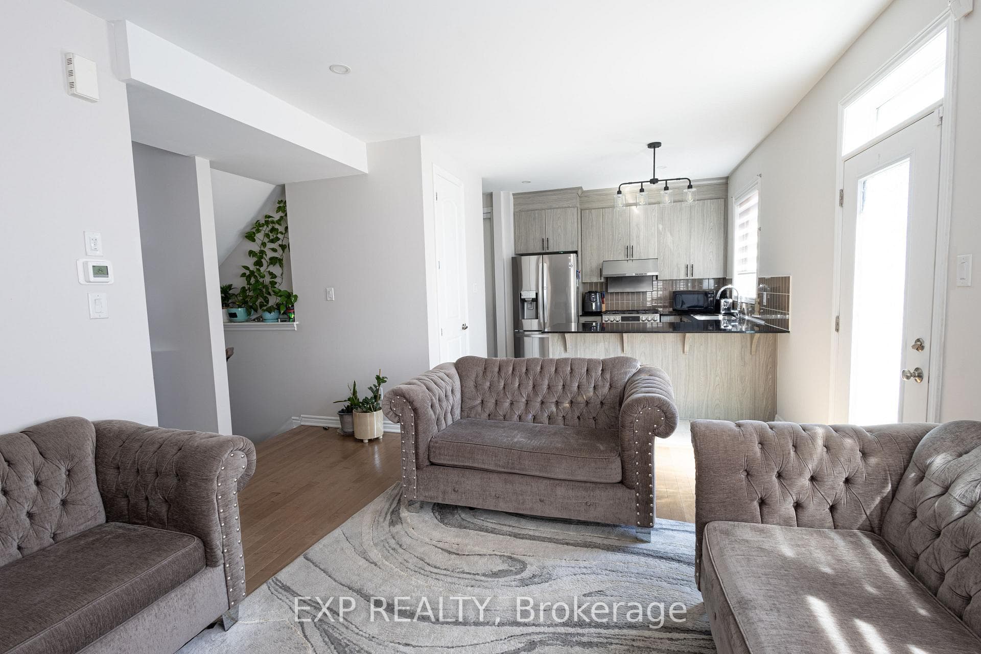 1008 Carden Lane photo 11