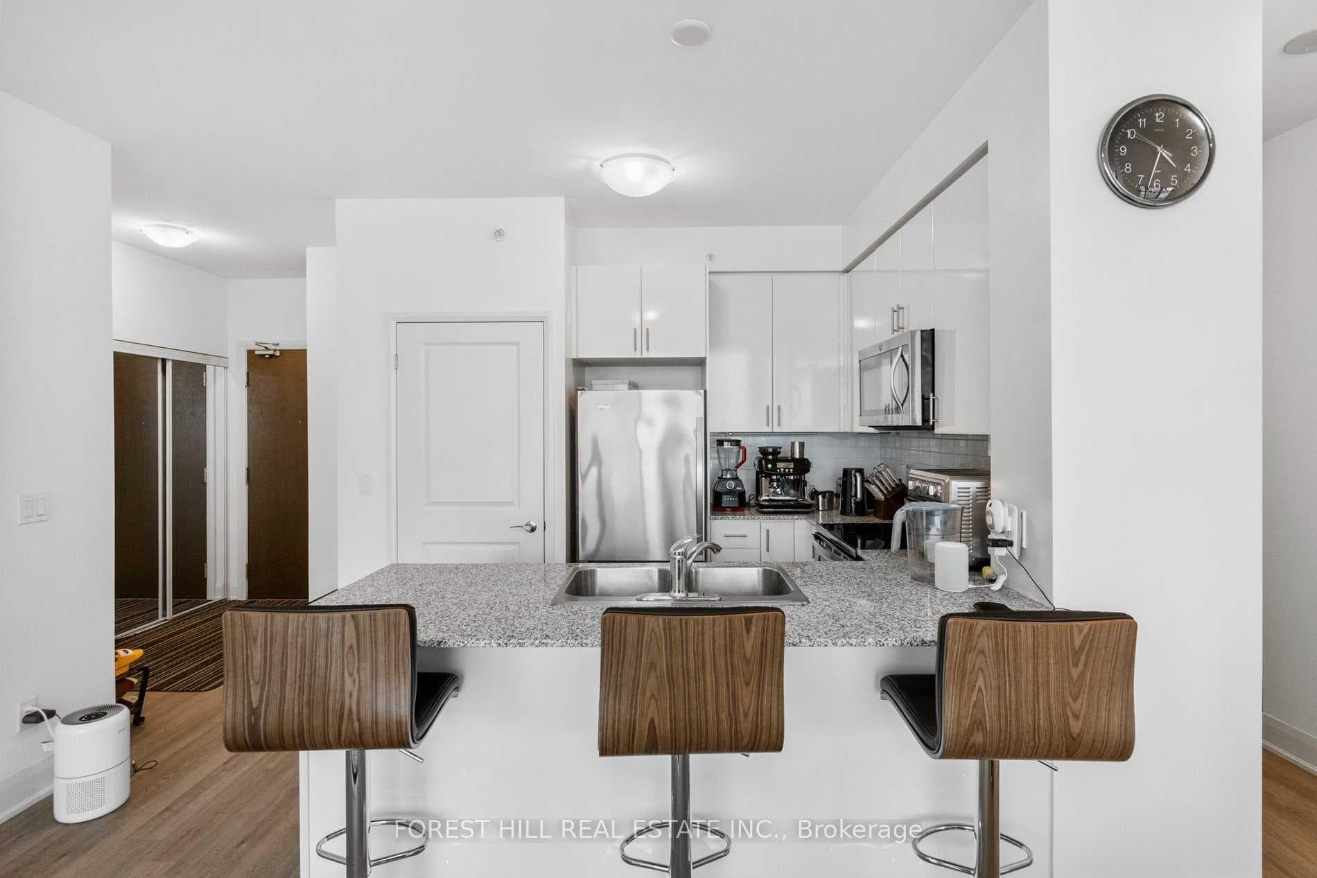 2900 Highway 7 Road Unit 3305 photo 5