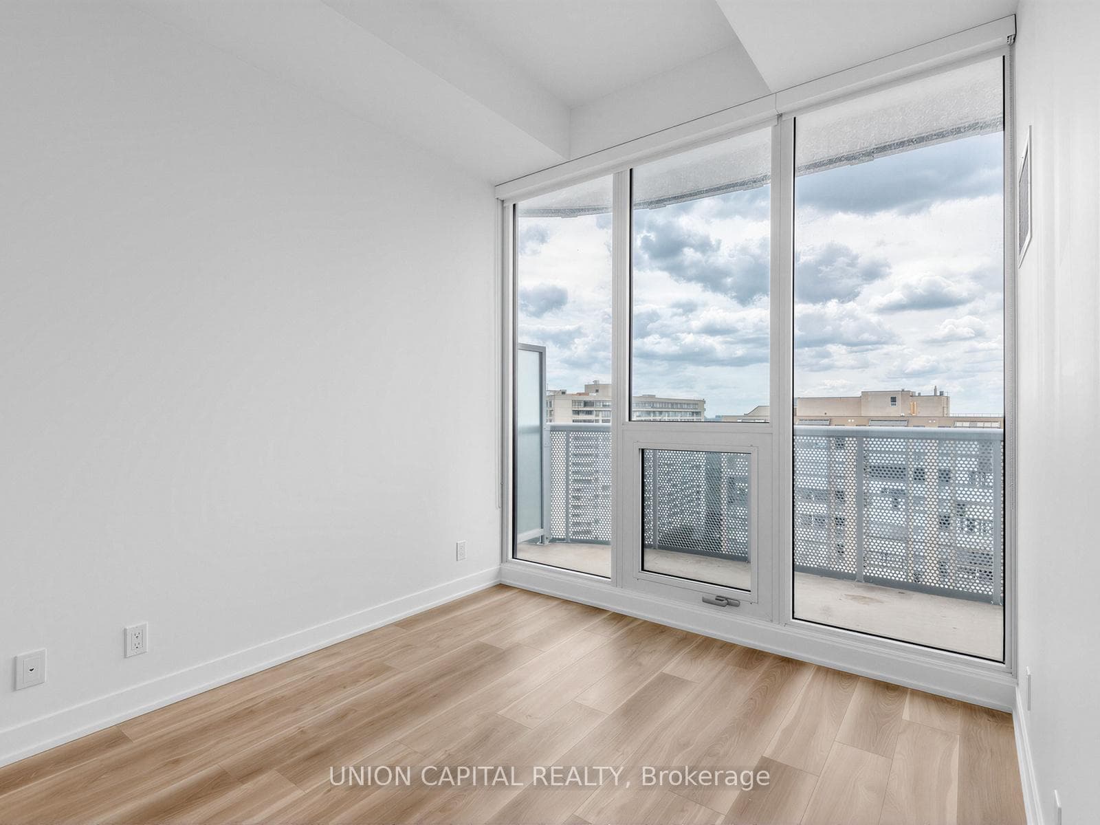 15 Holmes Avenue Unit 1603 photo 30