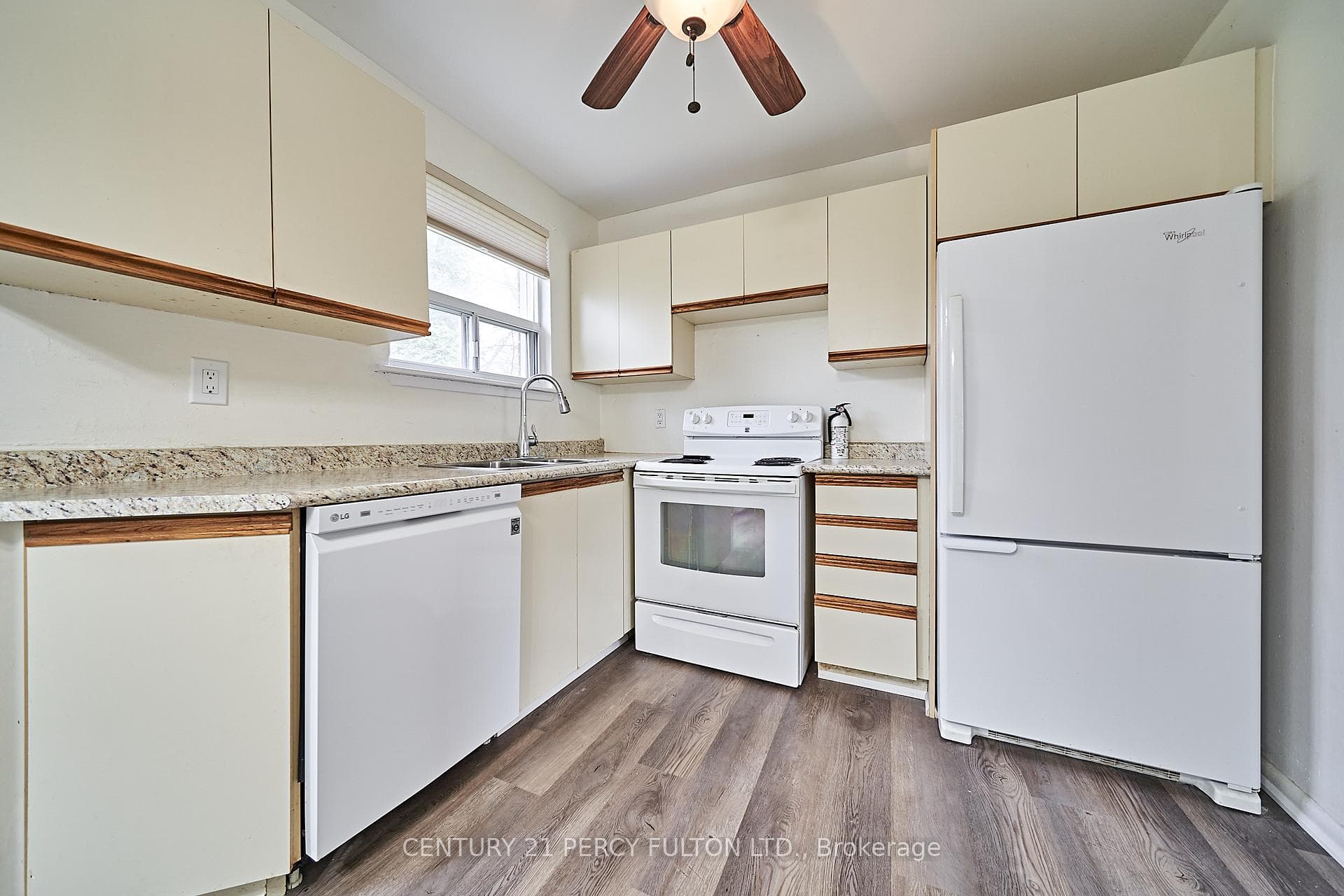 9 Hiley Avenue photo 11