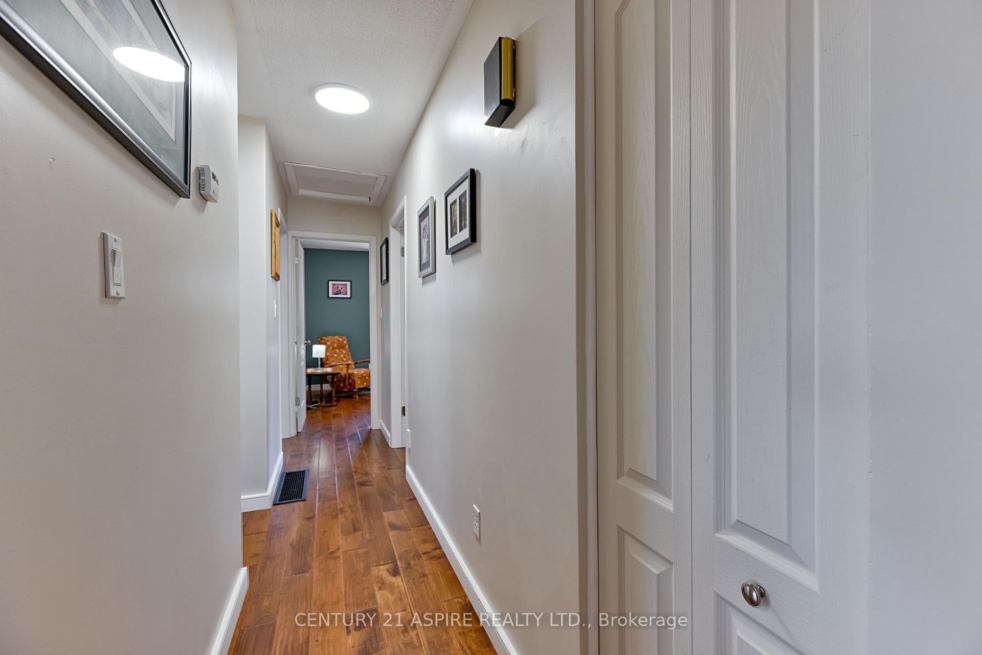 15 Roy Street photo 21