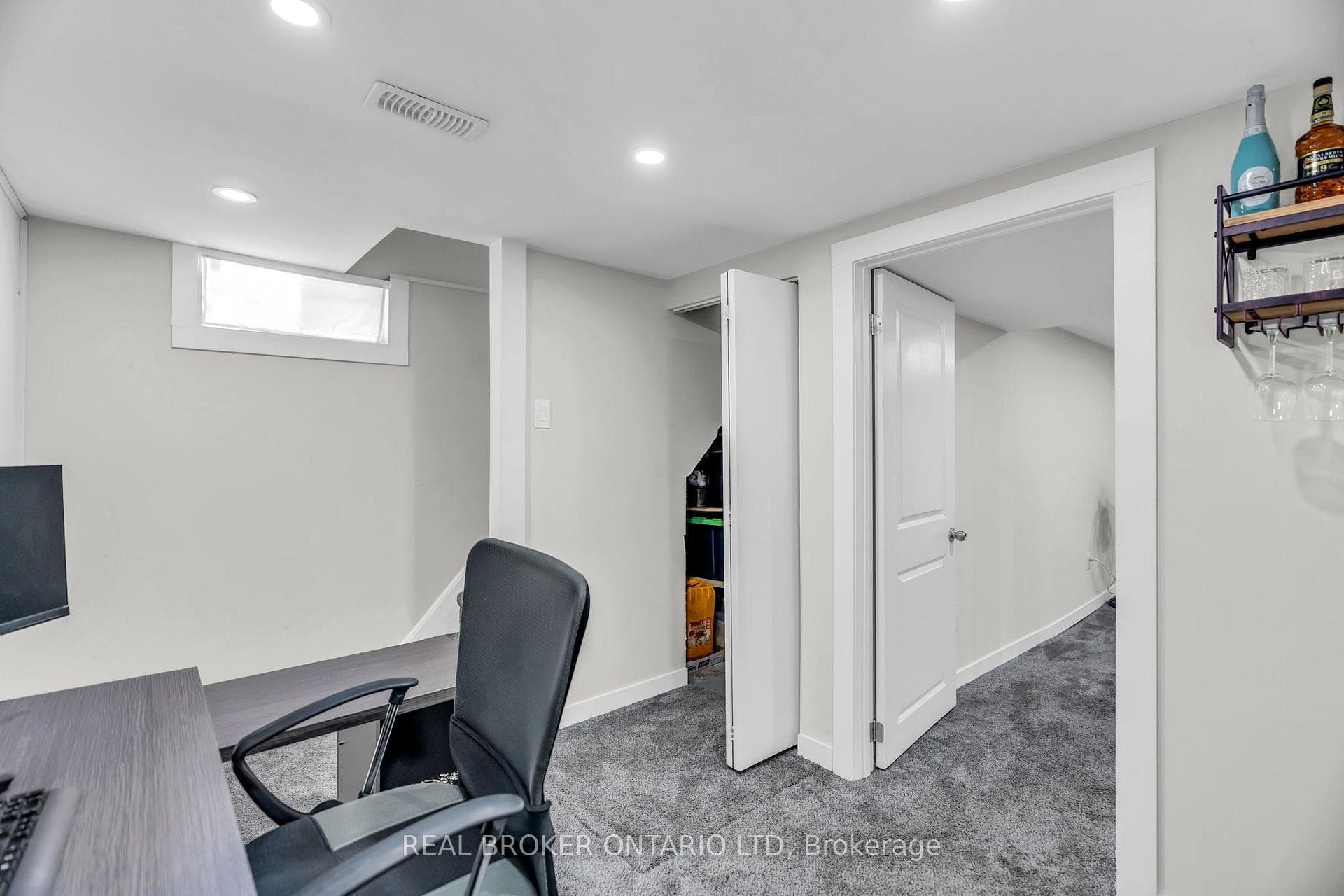 60 Tilipe Road photo 32