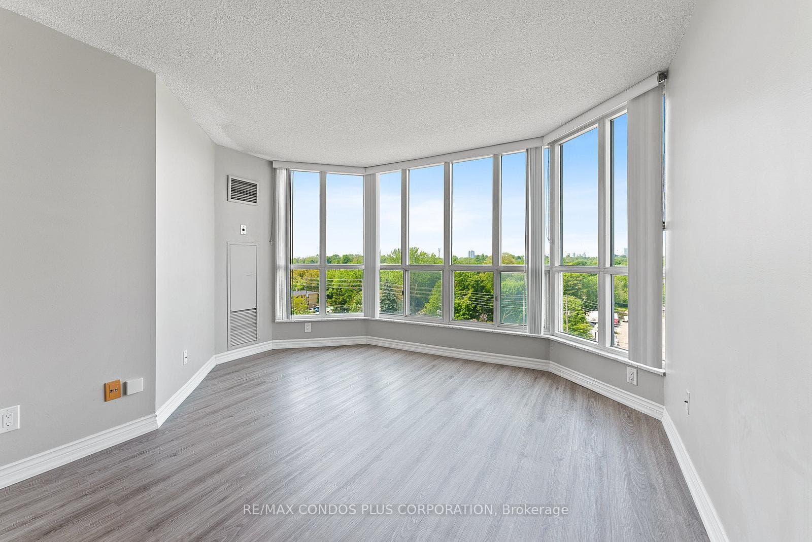 2285 Lake Shore Boulevard Unit 609 photo 15