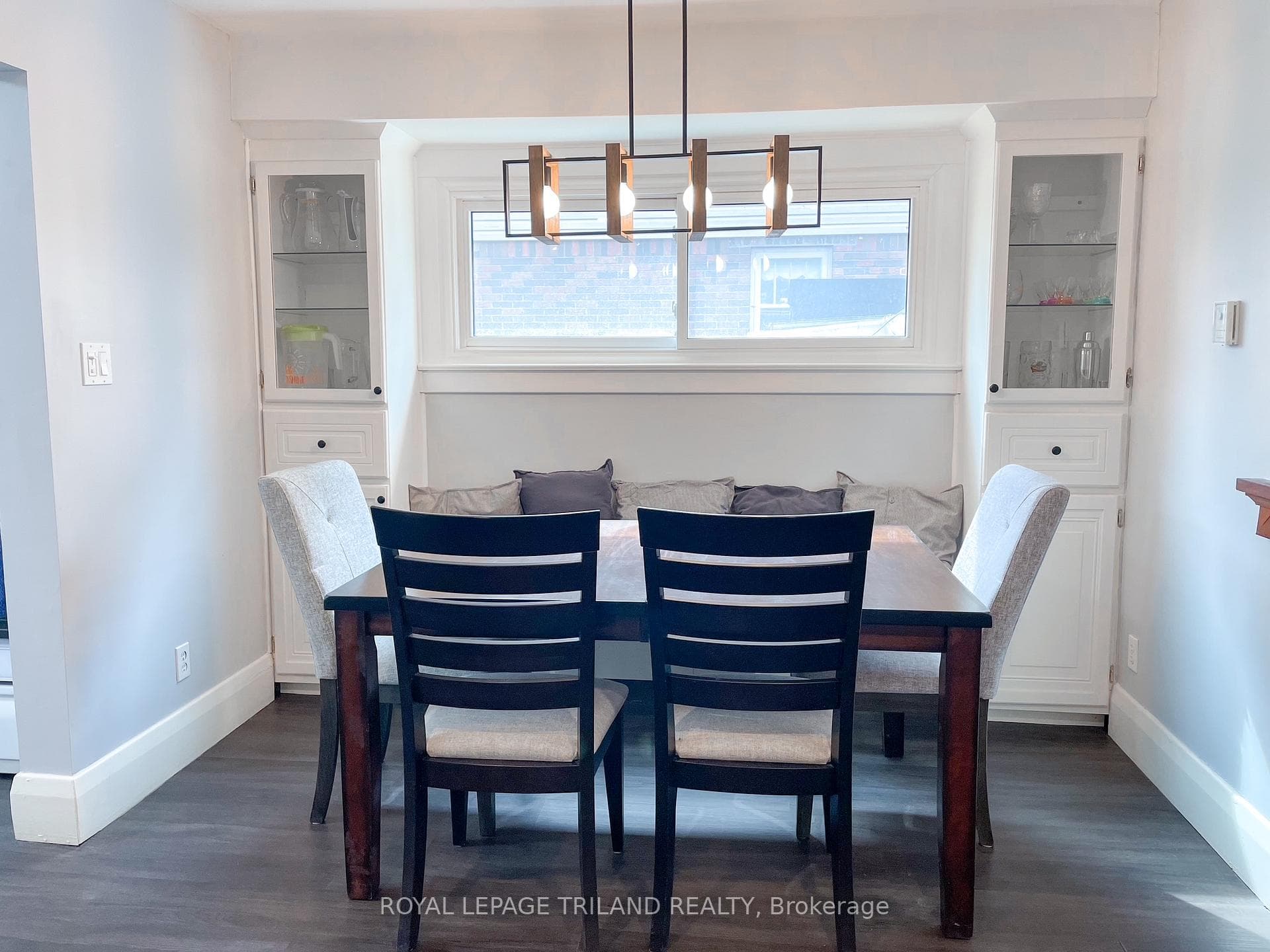 222 Edward Street photo 4
