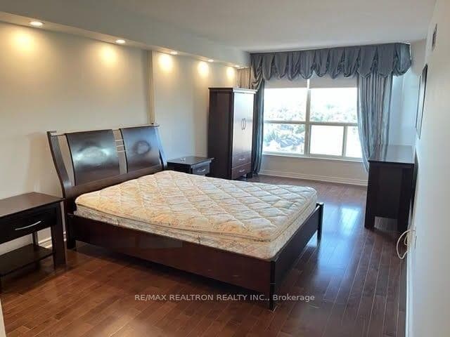 1 Clark Avenue Unit 1004 photo 17