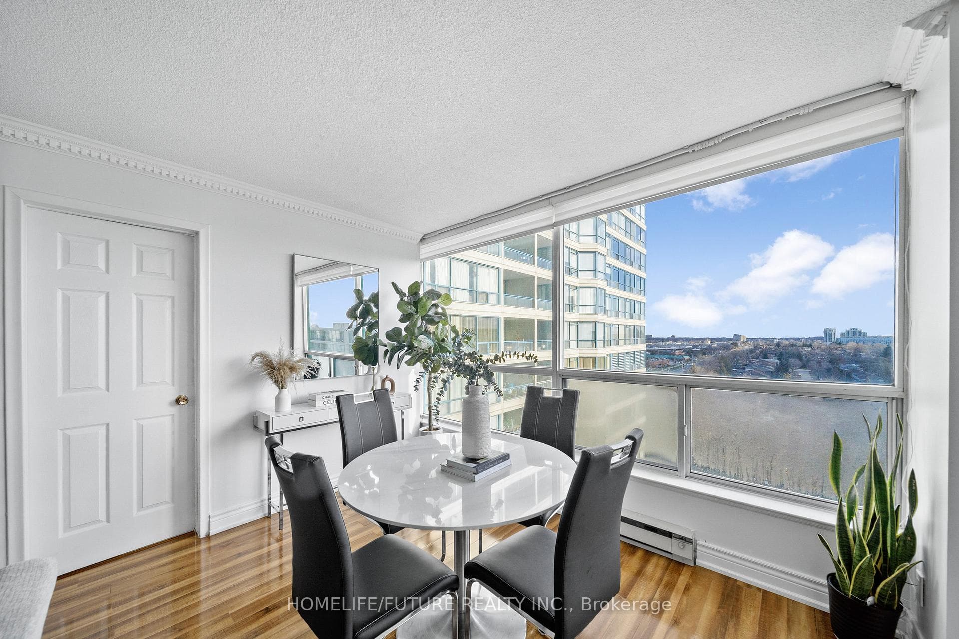 4725 Sheppard Avenue Unit 1516 photo 18