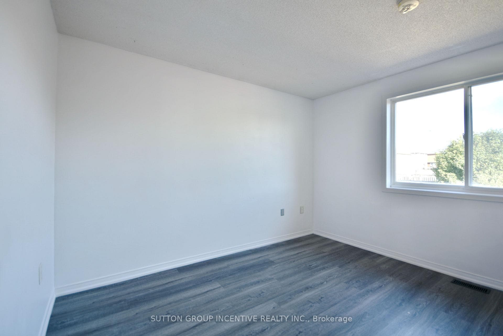 258 Dunsmore Lane photo 18