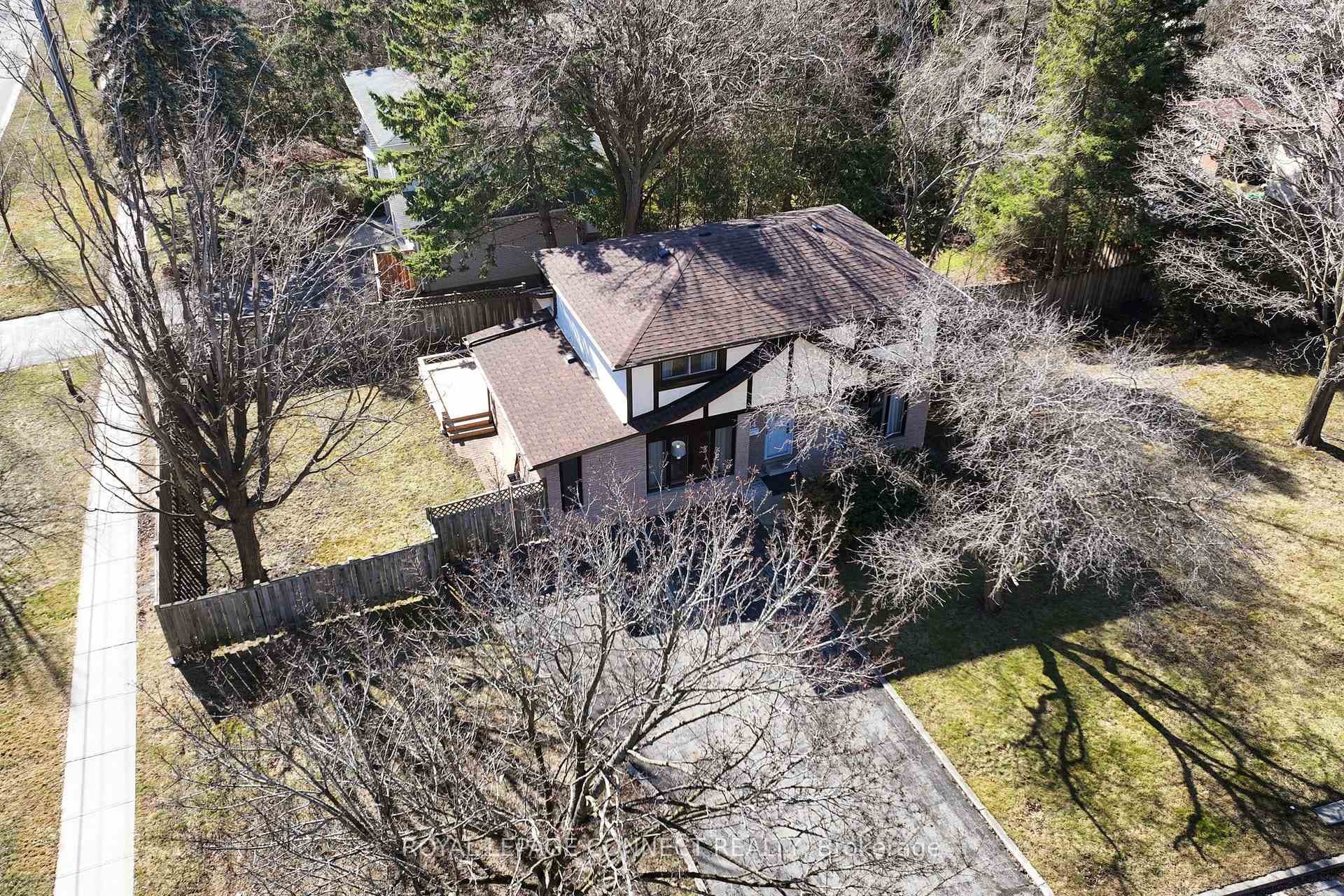 44 Tudor Glen Crescent photo 28
