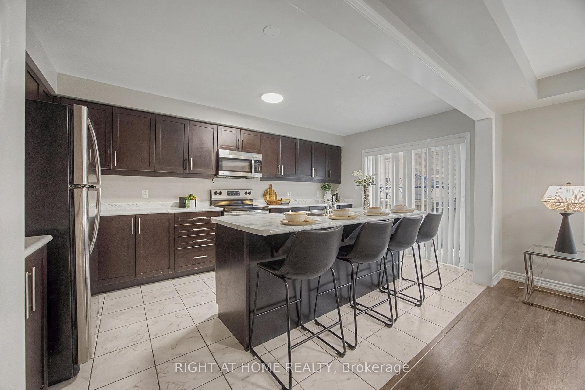 1235 Mulroney Heights photo 19