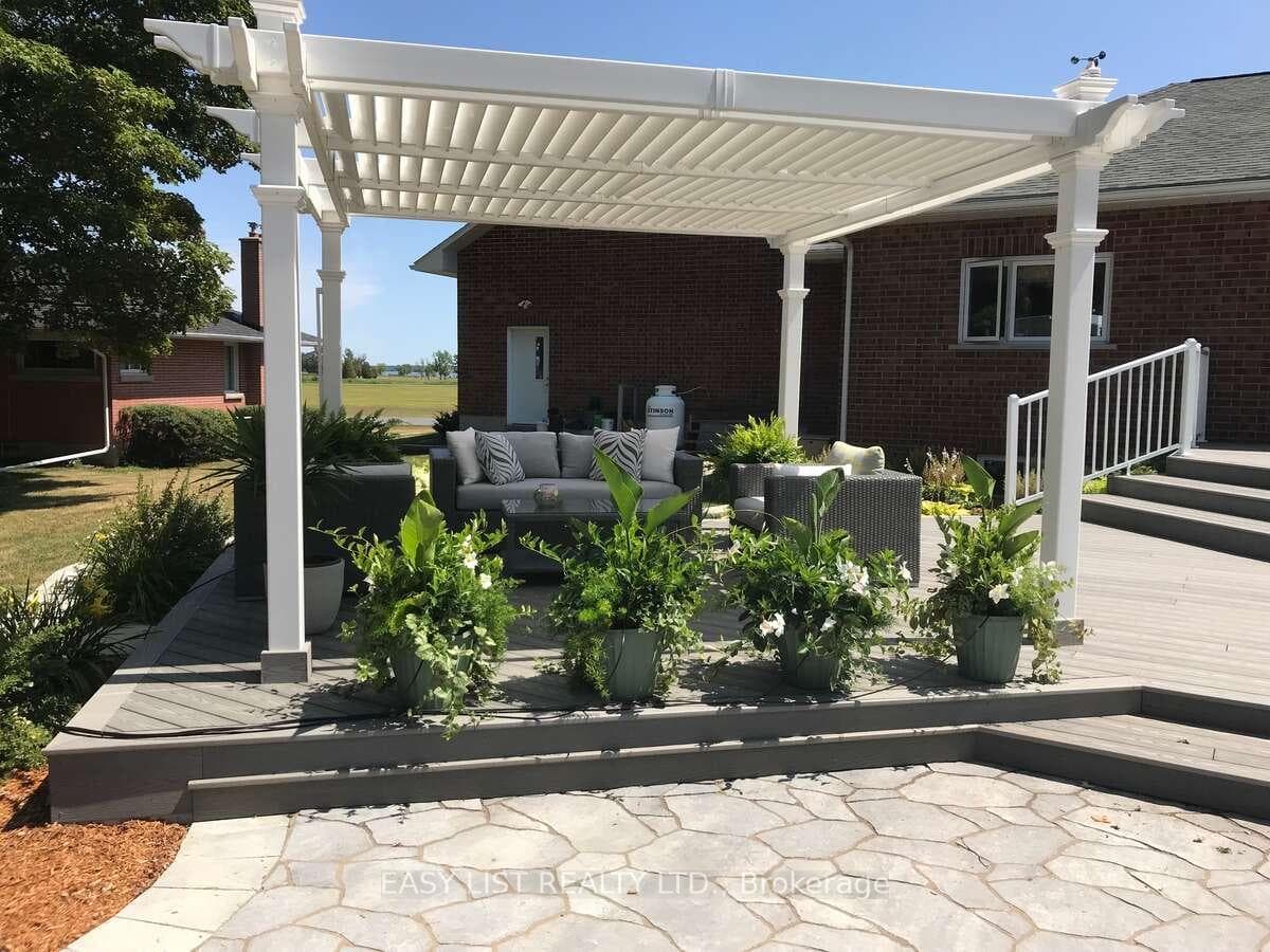36 Elizabeth Drive photo 6