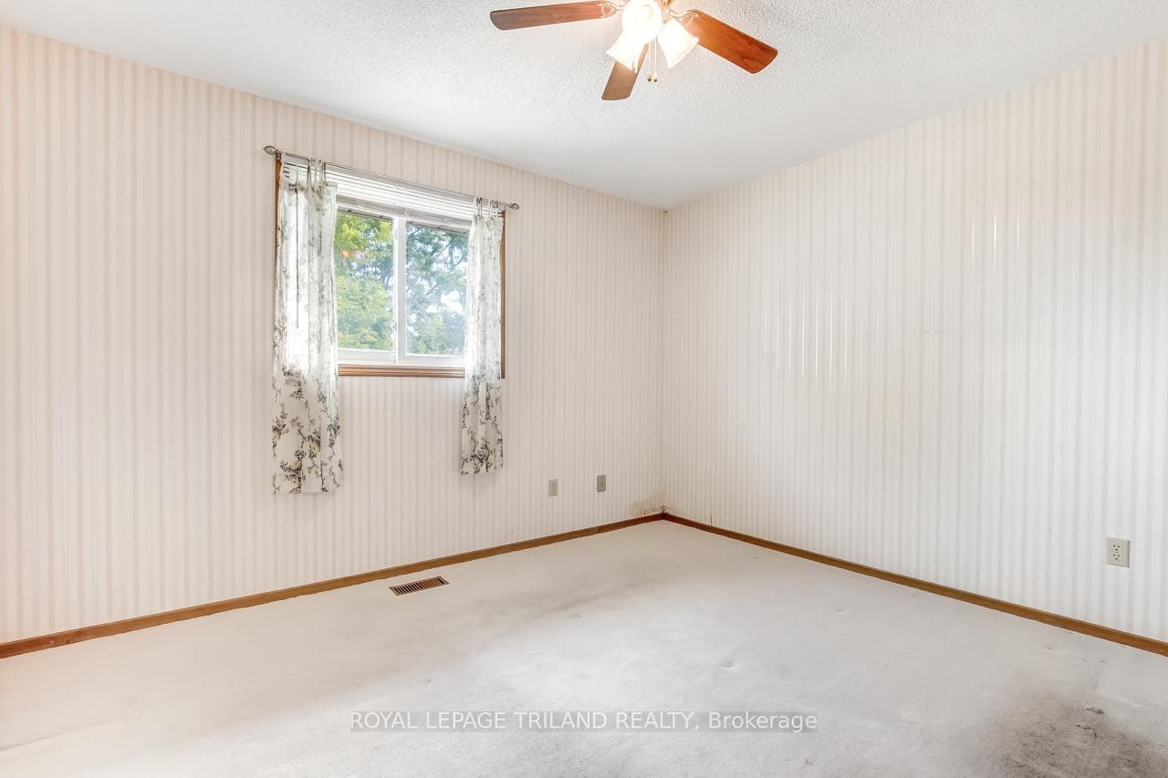 306 Highview Drive photo 11