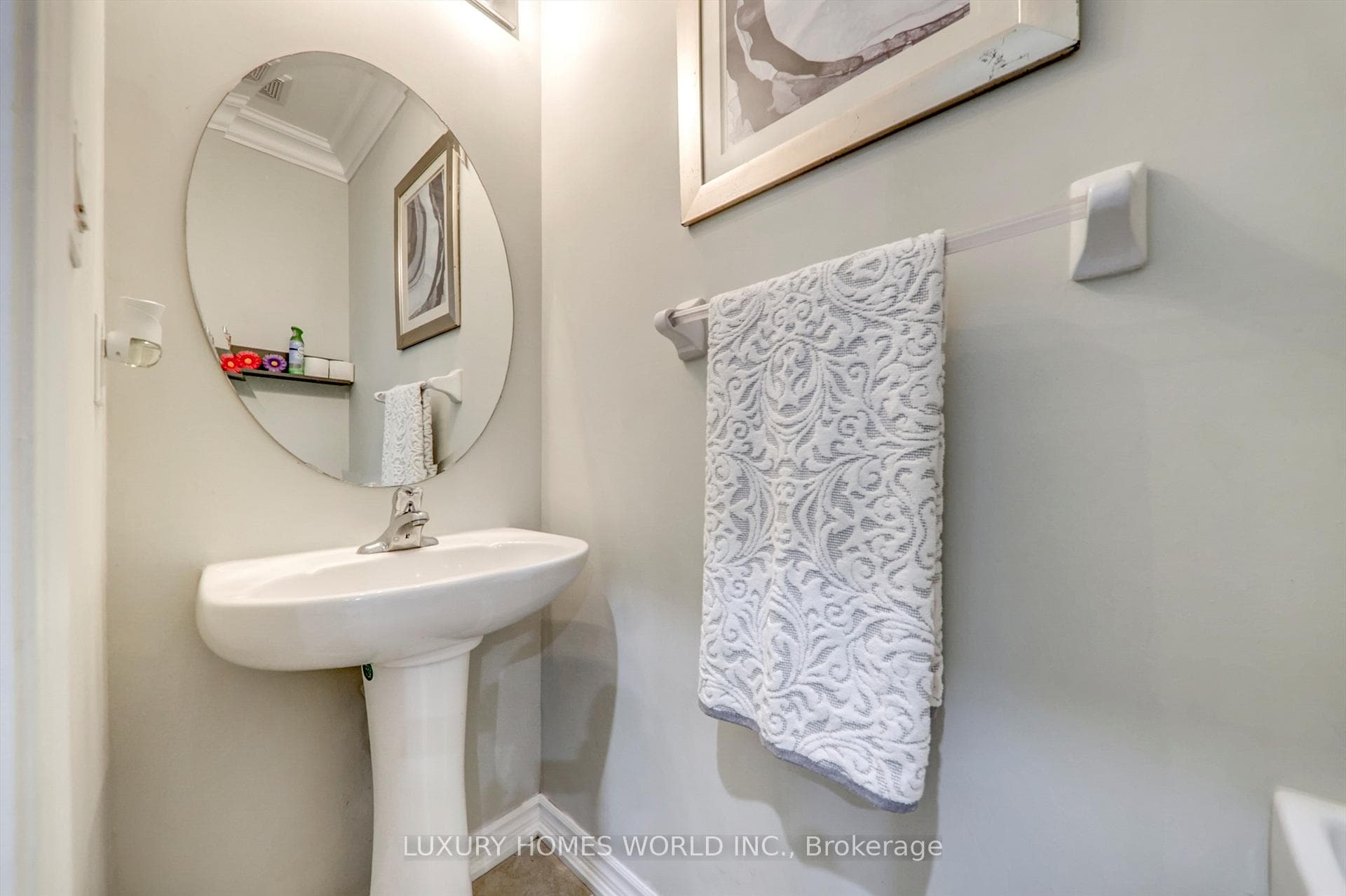 54 Creekland Avenue photo 12