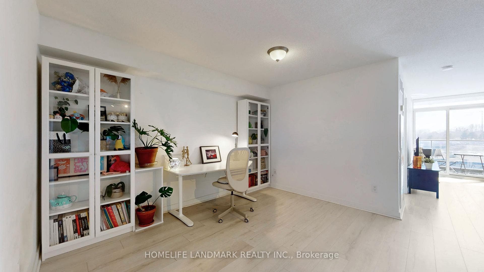 19 Singer Court Unit 502 photo 9