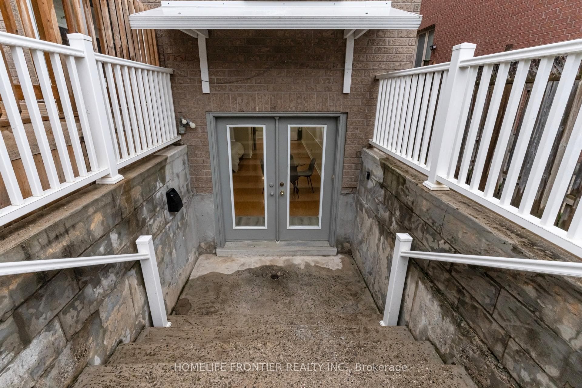 805 Othello Court photo 47
