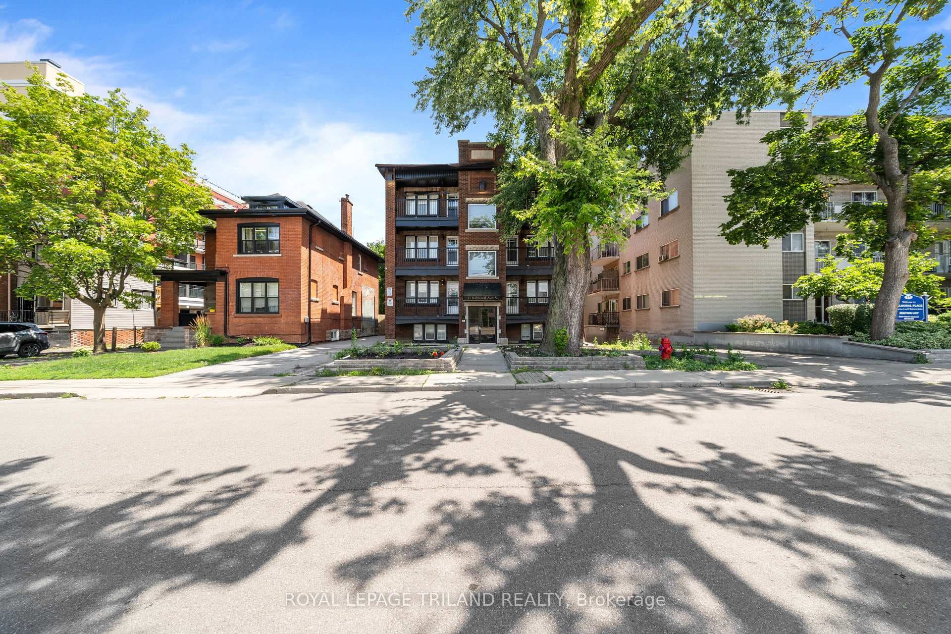 15 Balmoral Avenue Unit 5 photo 3