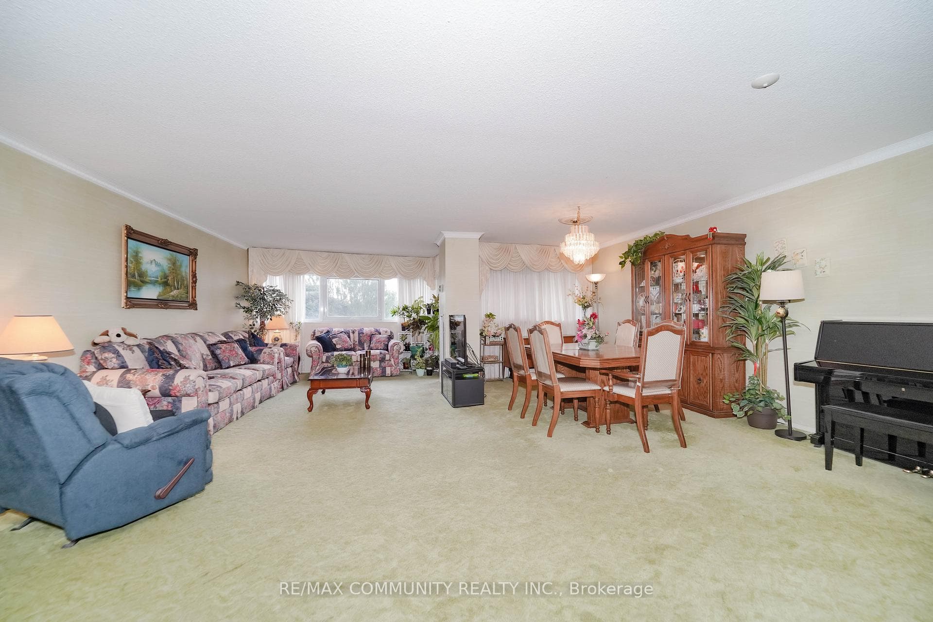 3131 Bridletowne Circle Unit 302 photo 15