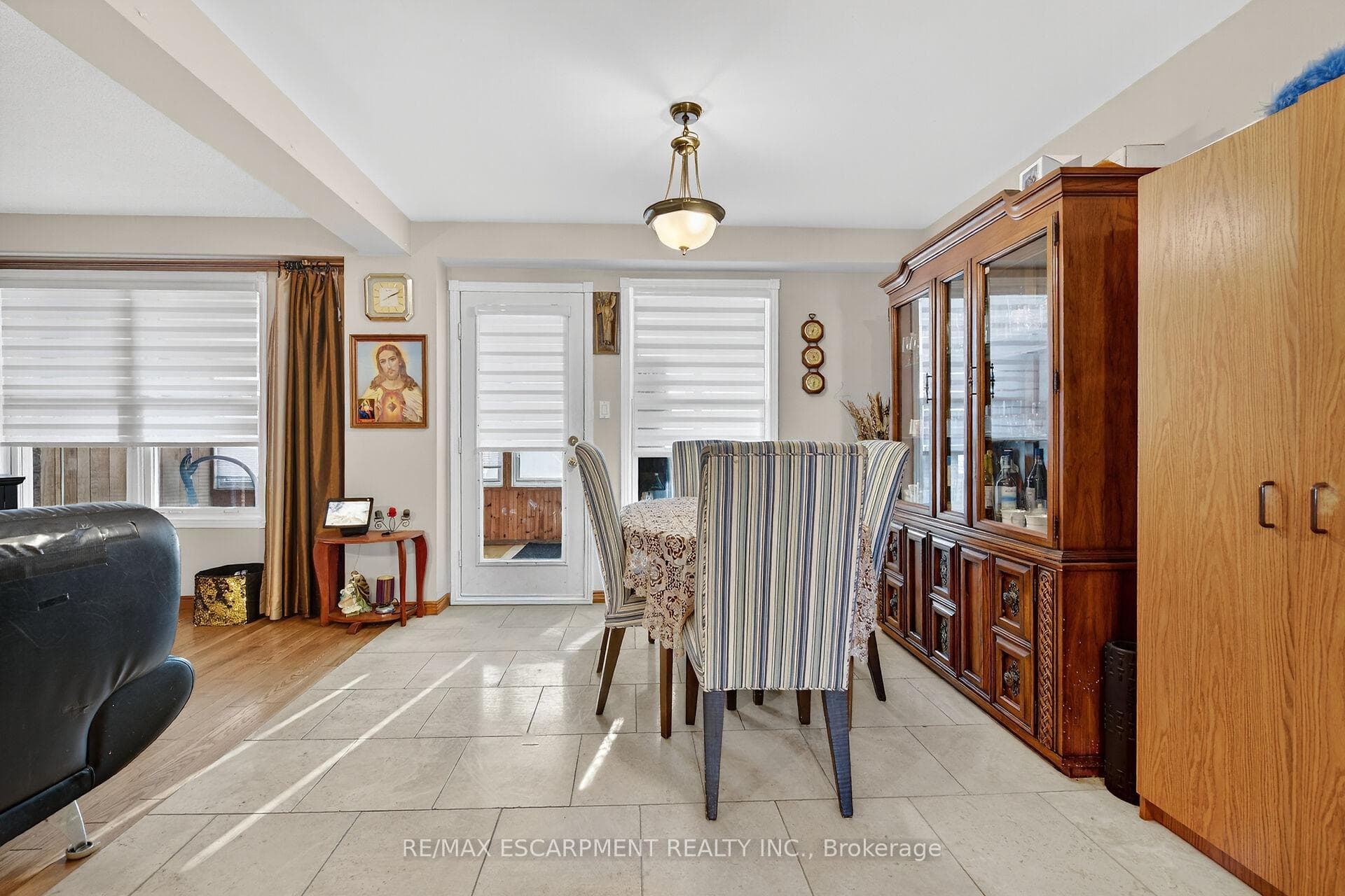 36 Cluny Avenue photo 12