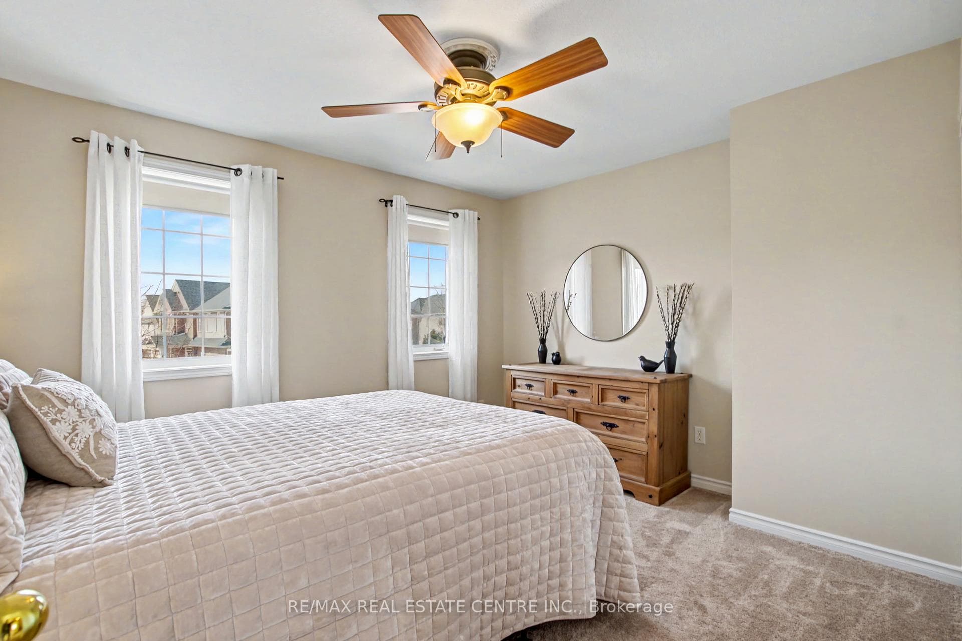 971 Lancaster Boulevard photo 19