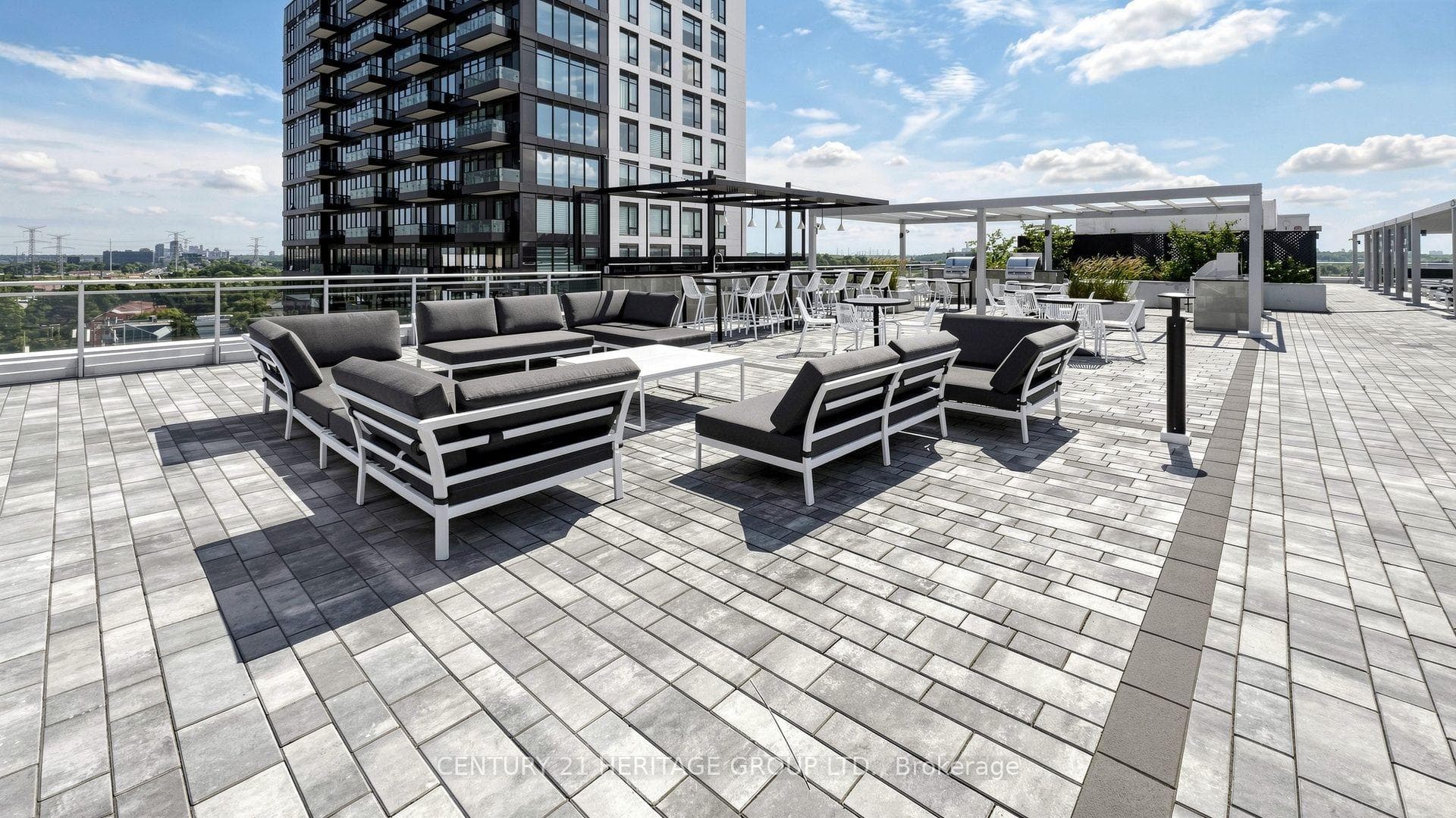 8888 Yonge Street Unit 1001 photo 27