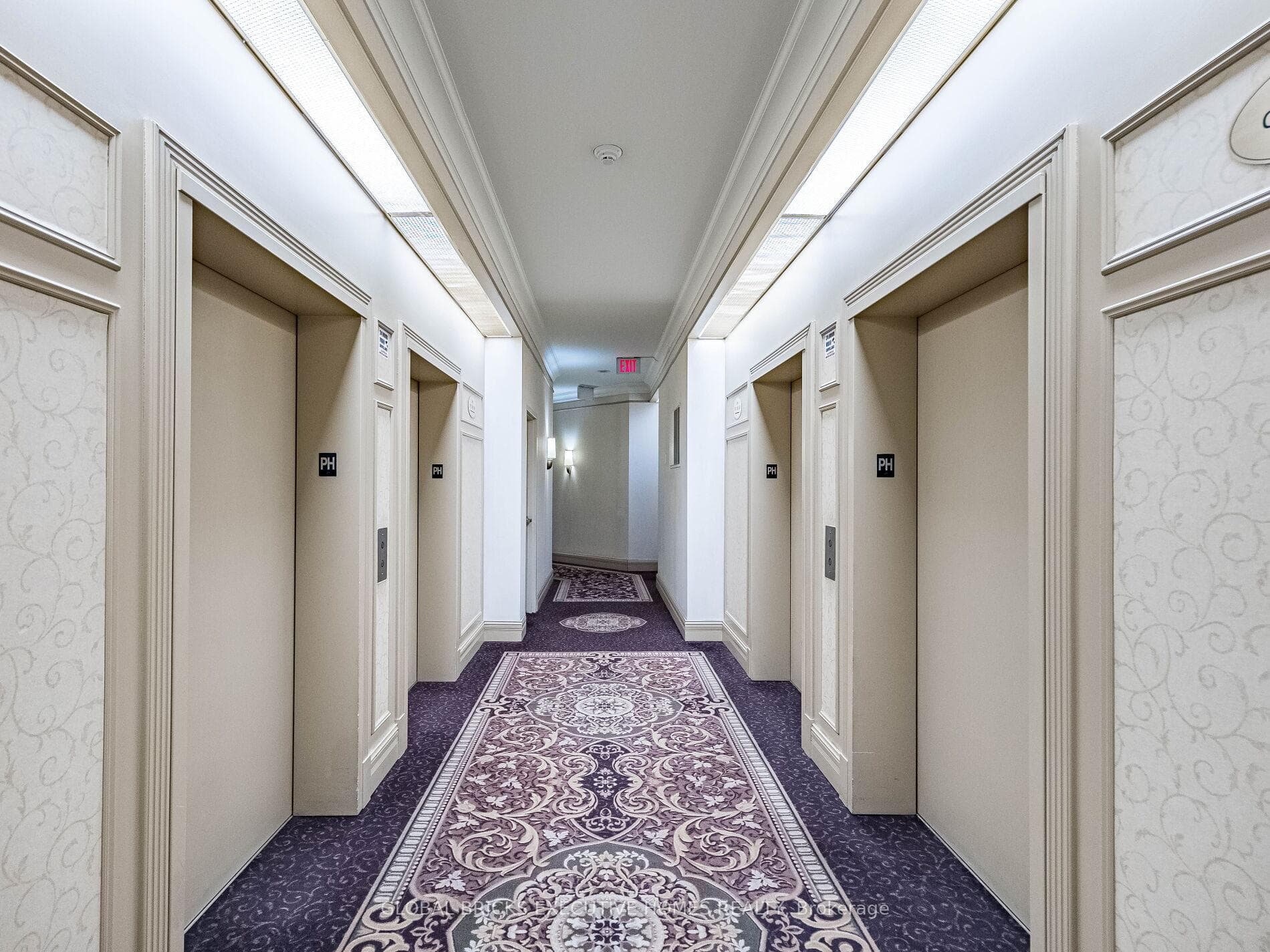 25 Kingsbridge Garden Circle Unit PHO8 photo 8