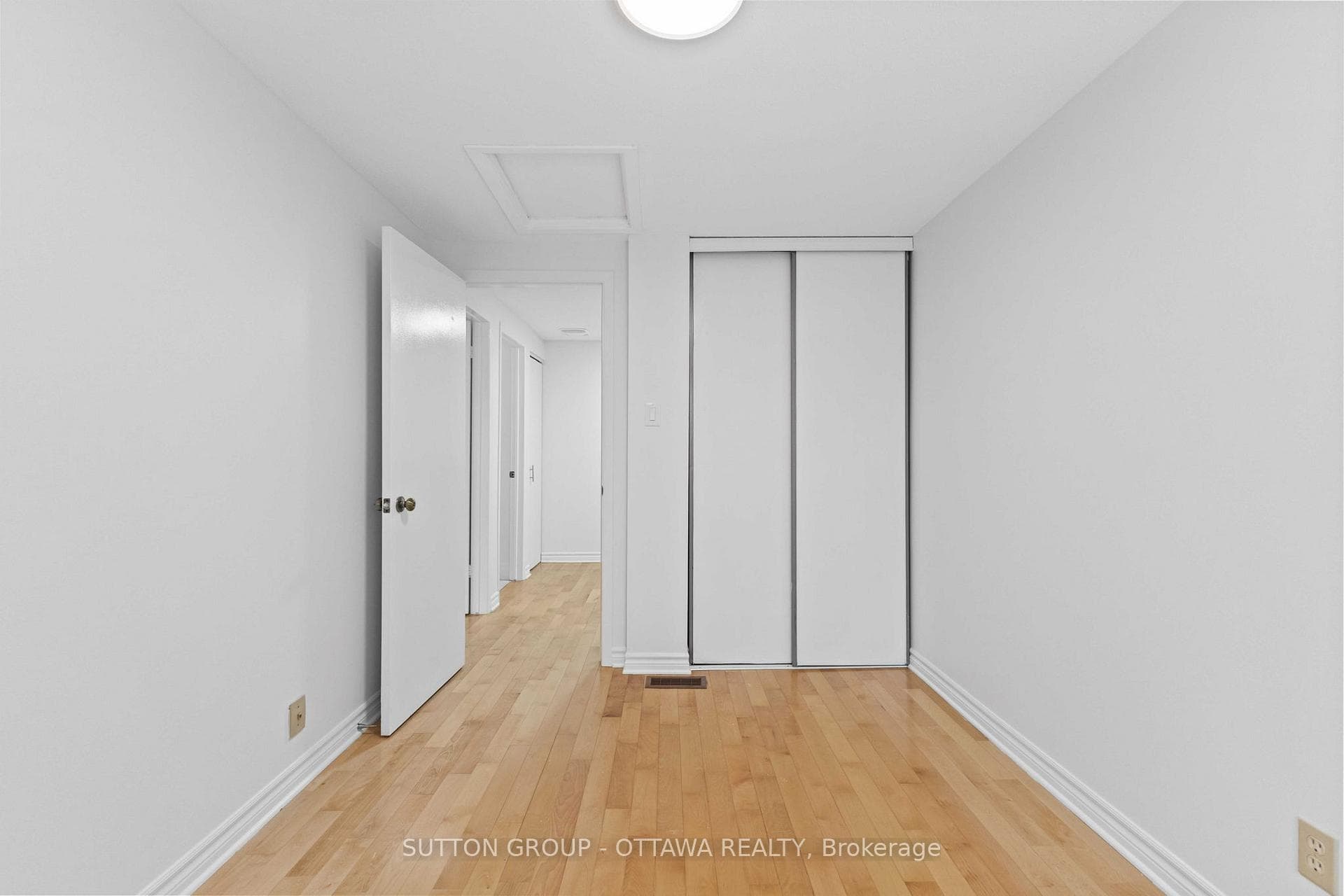 131 RENOVA Avenue photo 17