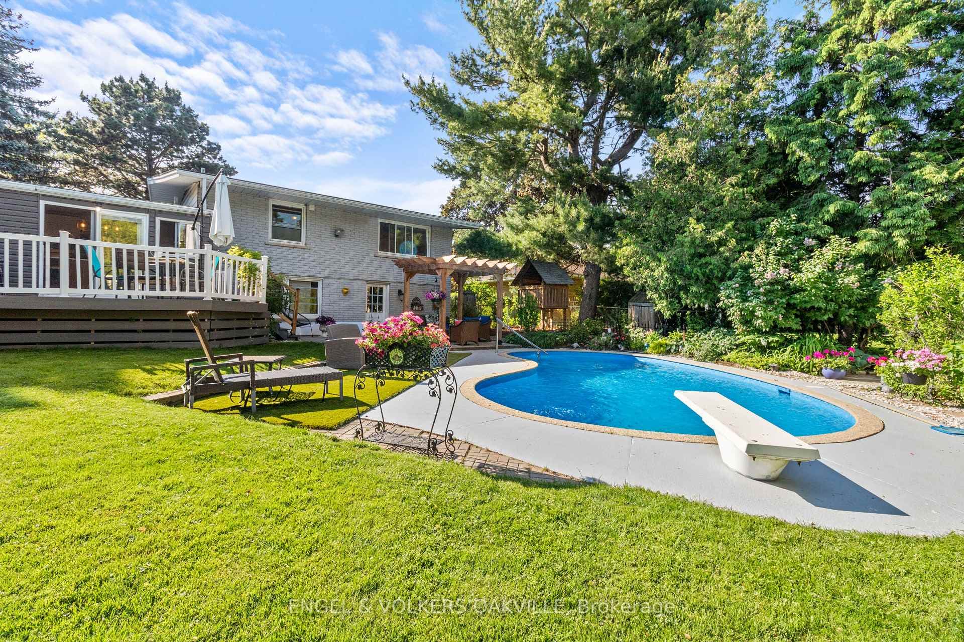 14 Lynnwood Avenue photo 35