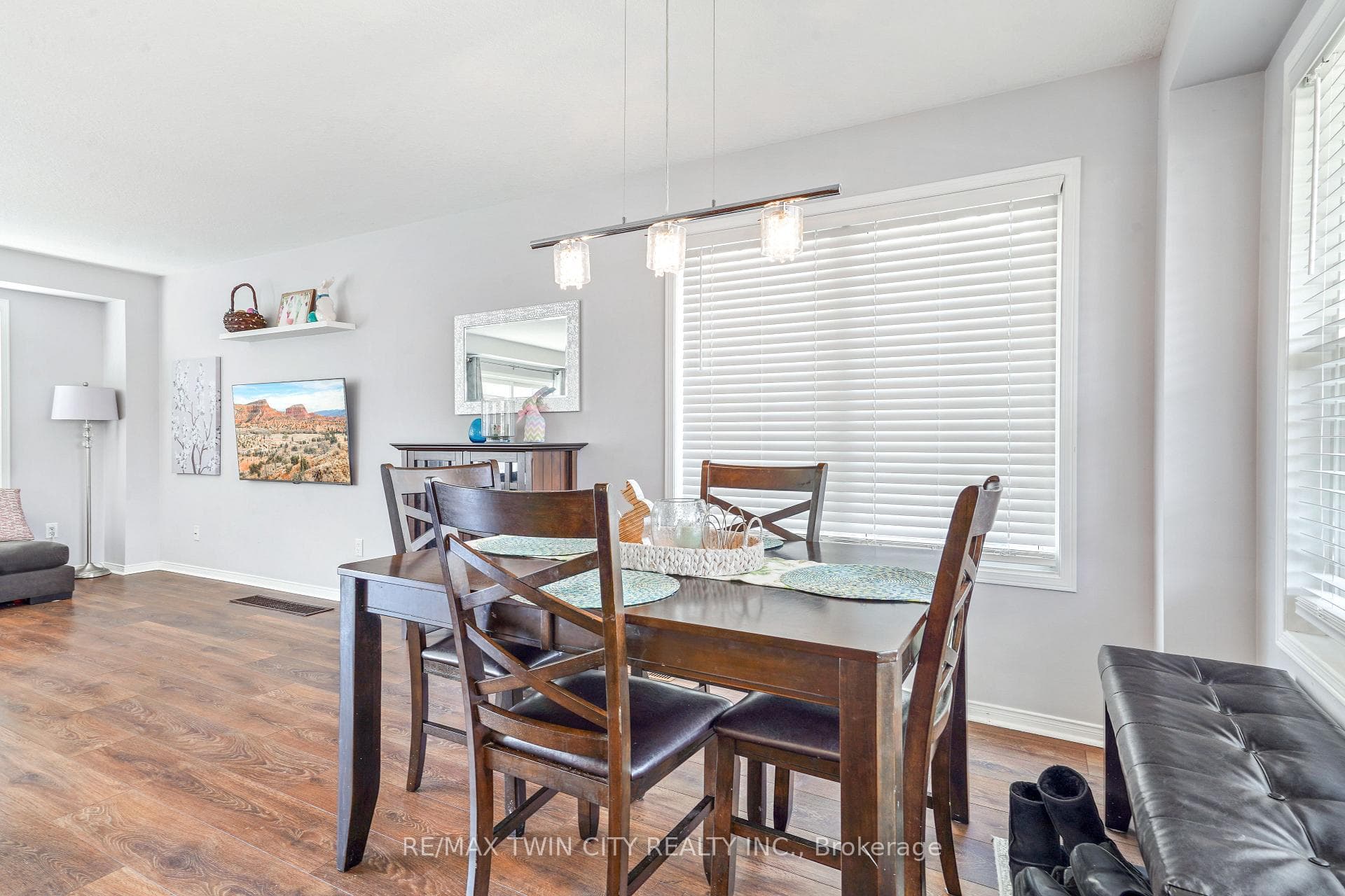 216 Osborn Avenue photo 9