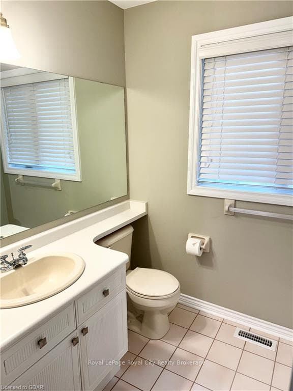 25 MANOR PARK Crescent Unit 9 photo 41