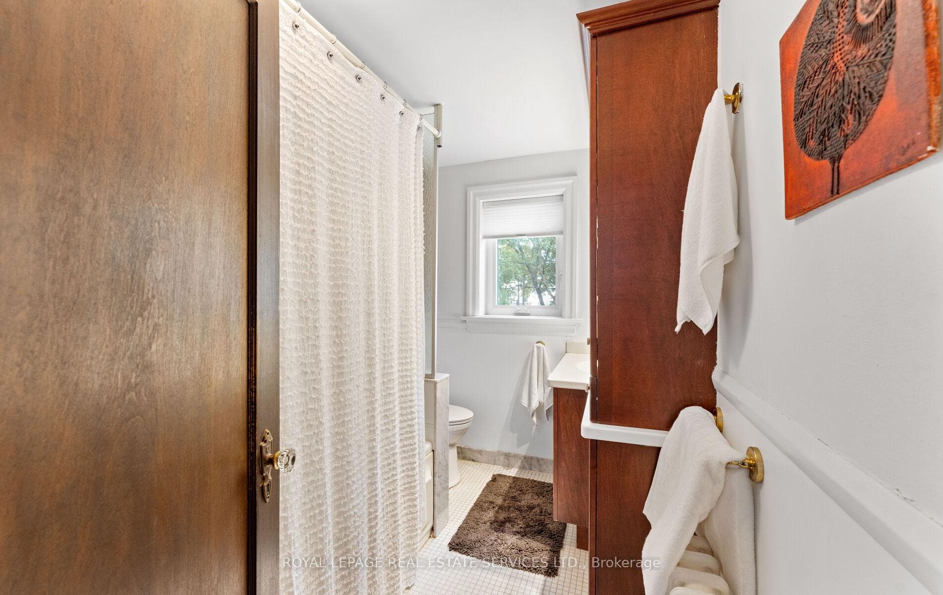 24 Mann Avenue photo 37